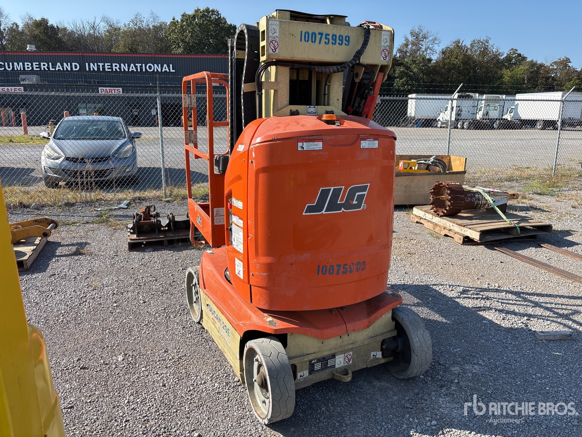 General Appearance with Picture, Left Rear Corner