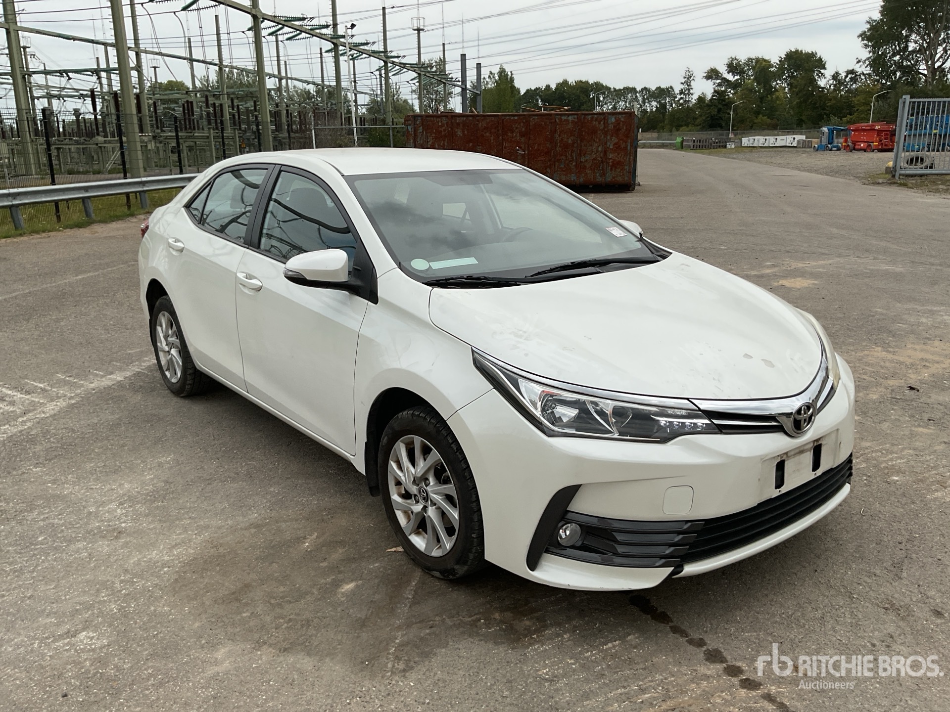 General Appearance with Picture, Right Front Corner