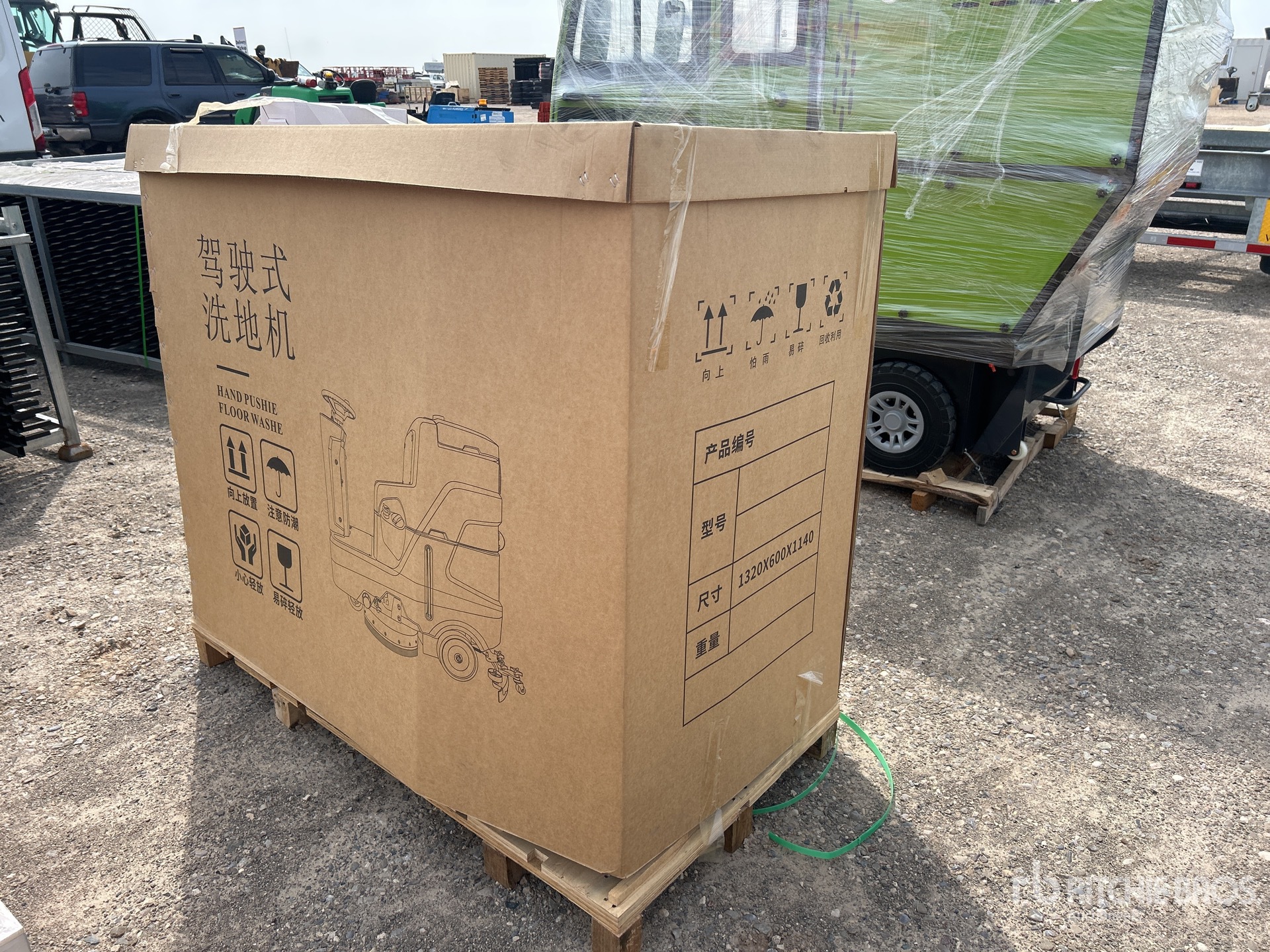 General Appearance with Picture, Right Rear Corner