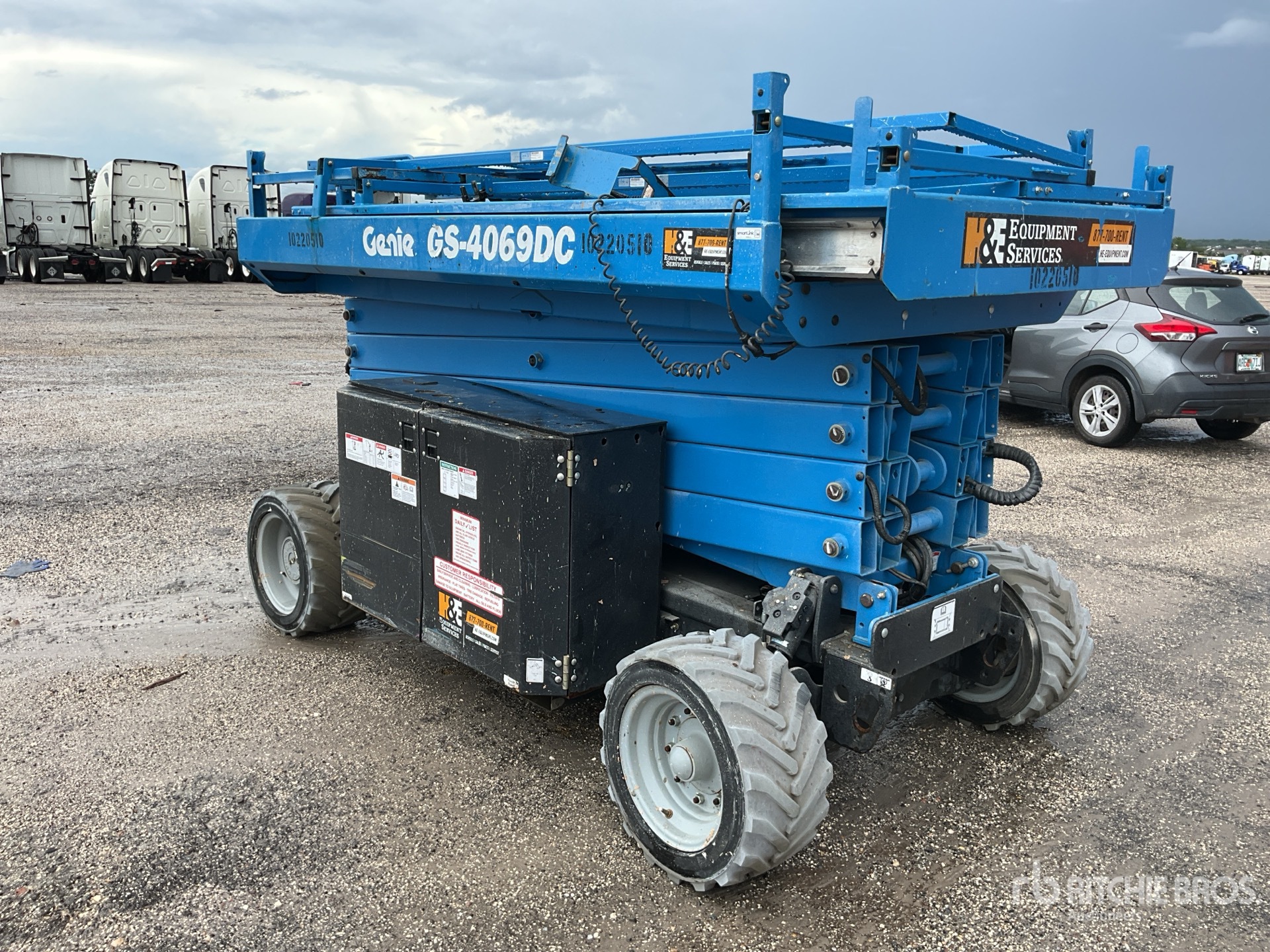 General Appearance with Picture, Right Rear Corner