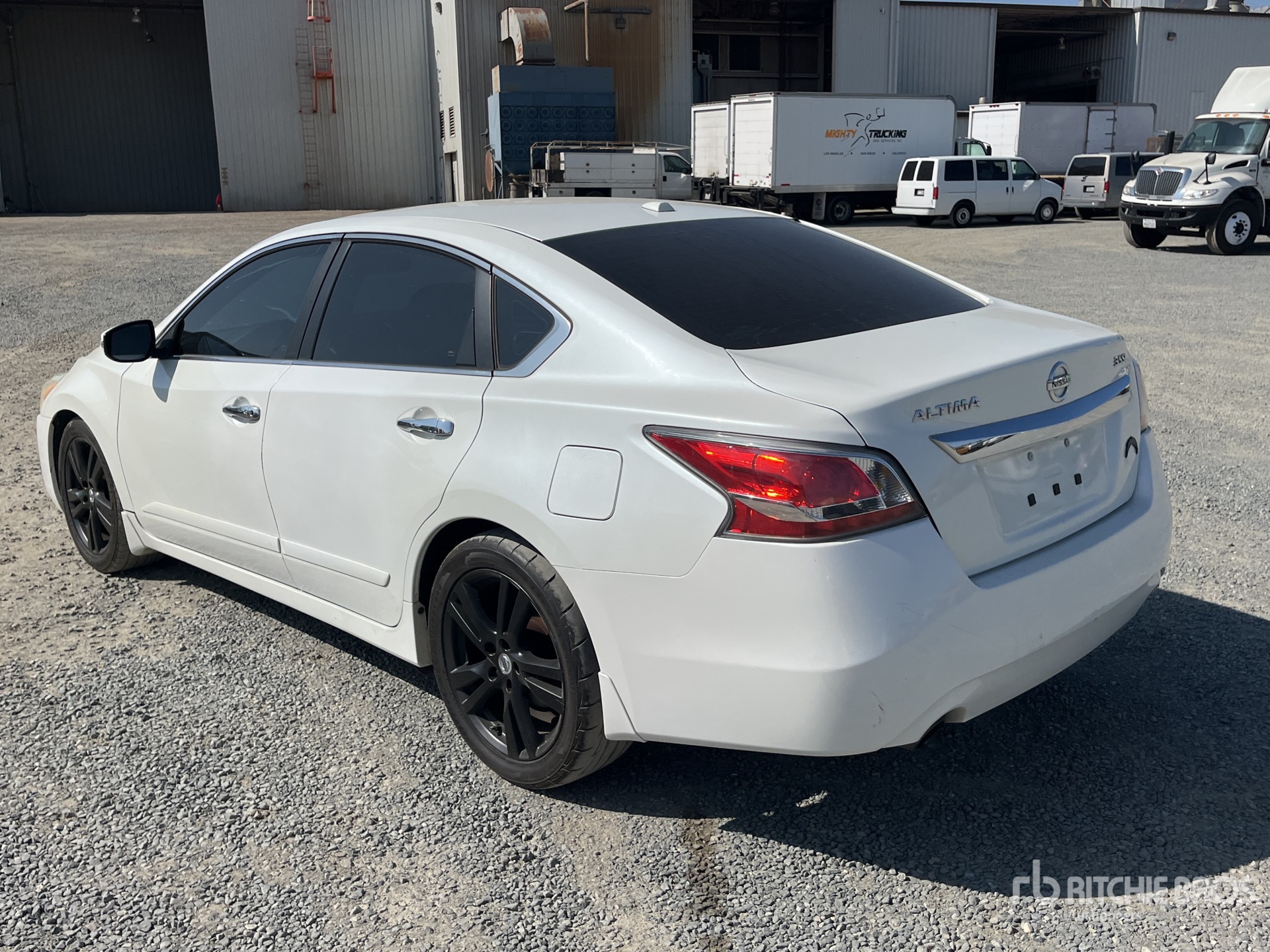 General Appearance with Picture, Left Rear Corner
