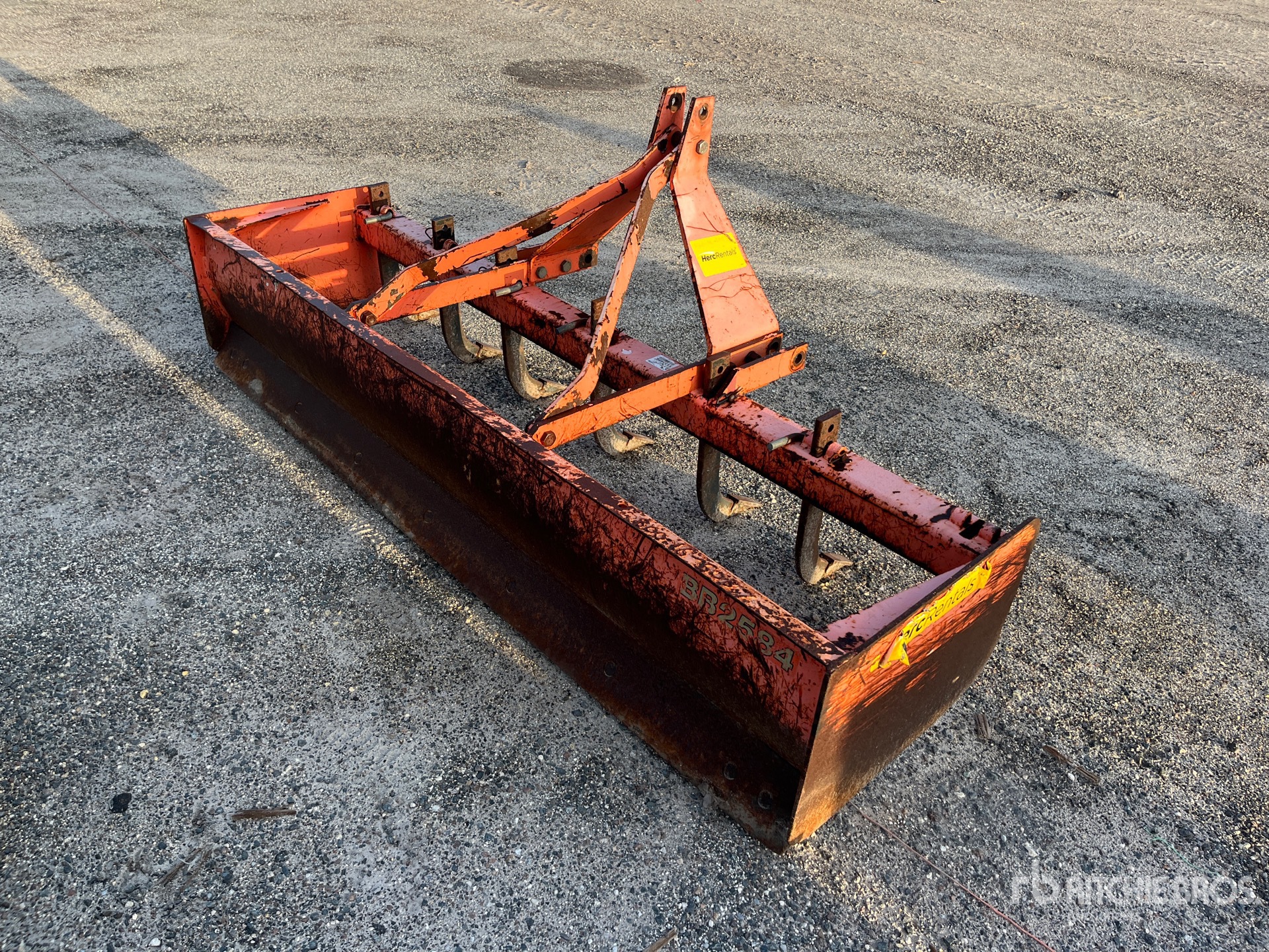 General Appearance with Picture, Right Rear Corner