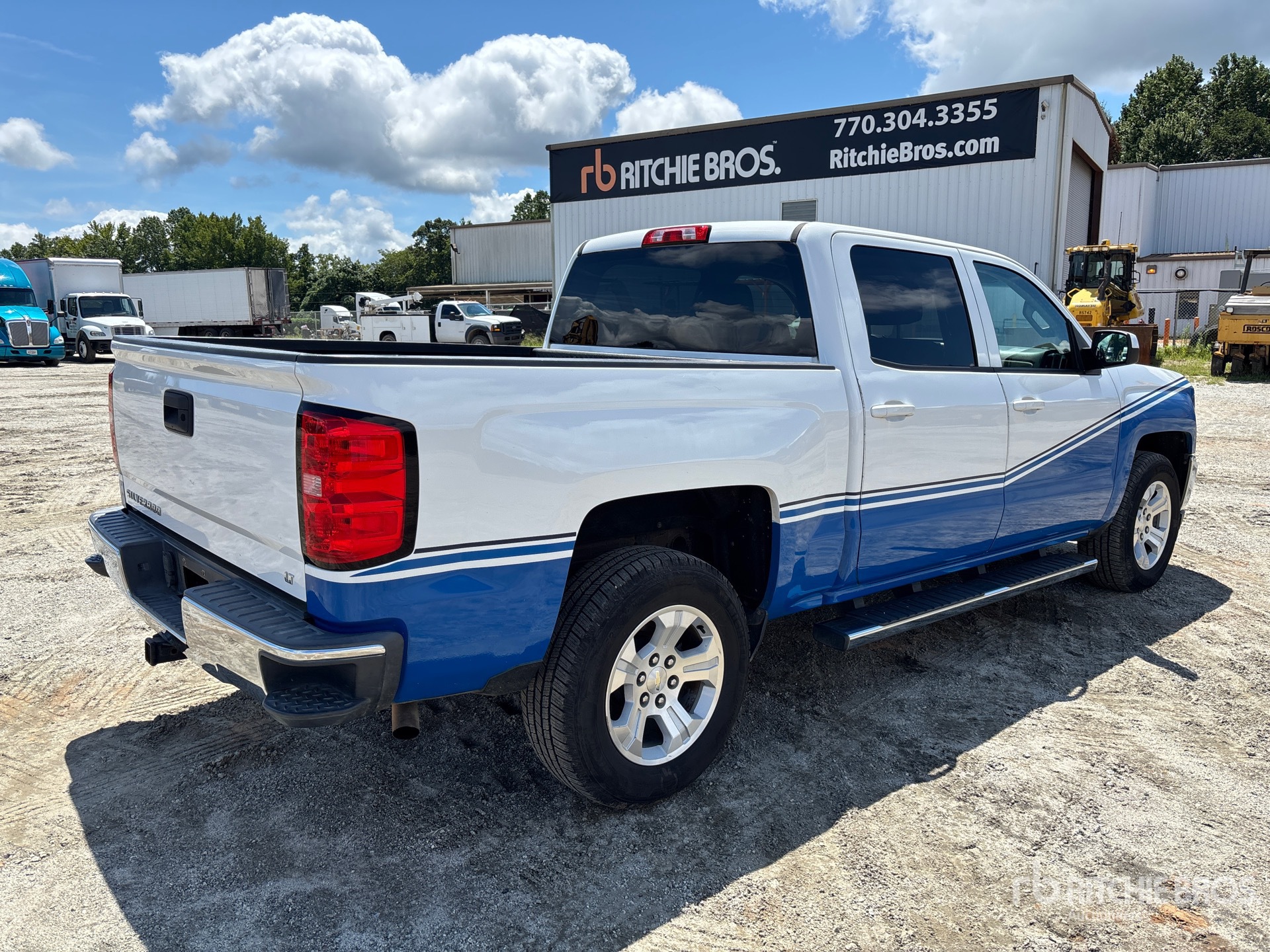 General Appearance with Picture, Right Rear Corner