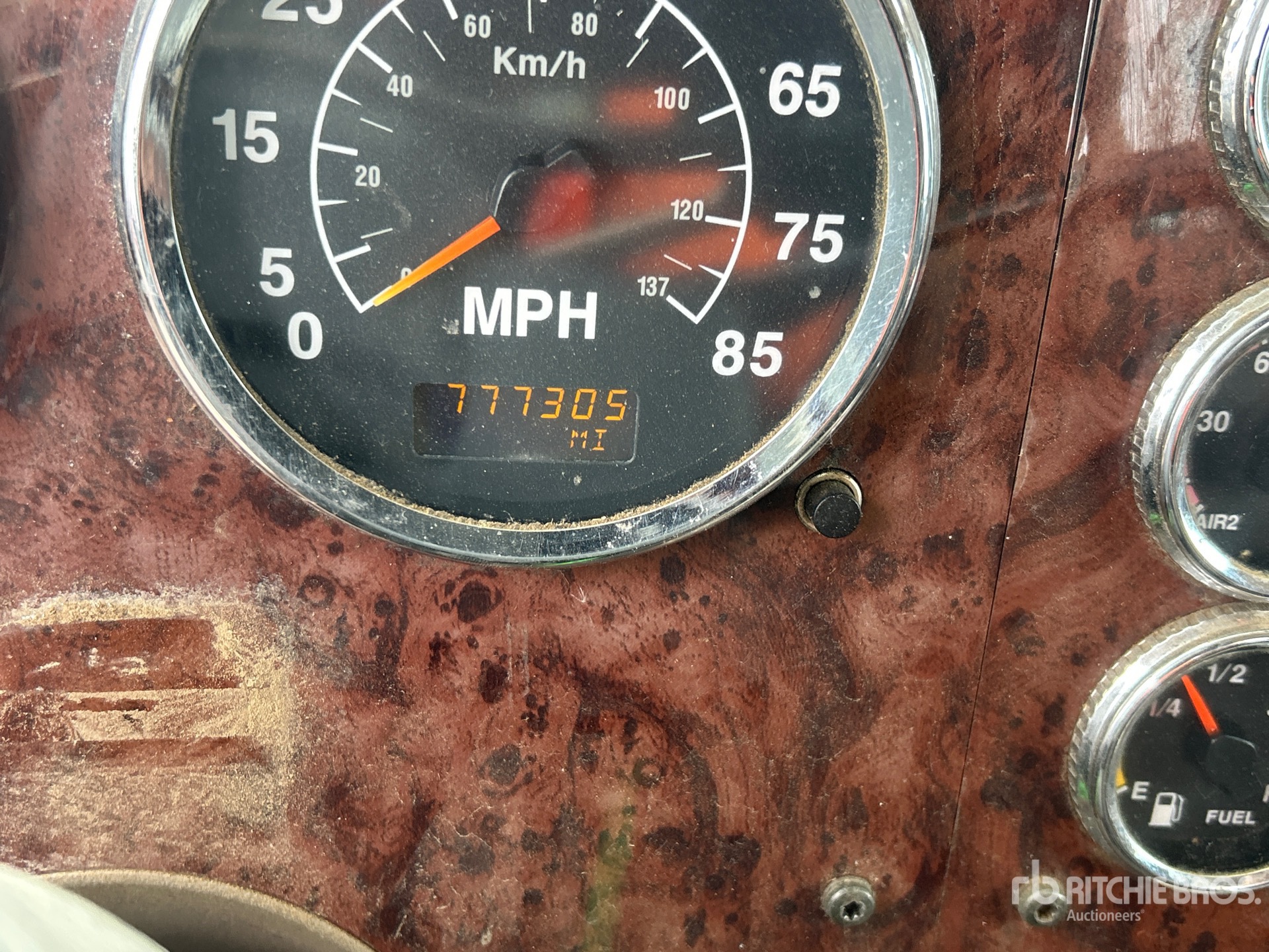 General Appearance with Hour Meter / Odometer