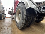 4 Underbody - Truck with 