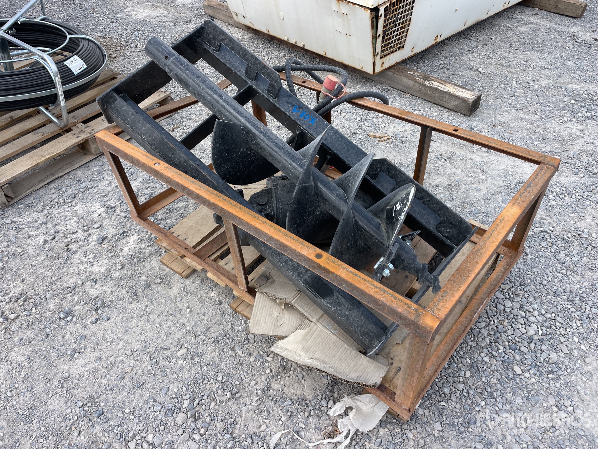 General Appearance with Picture, Right Front Corner
