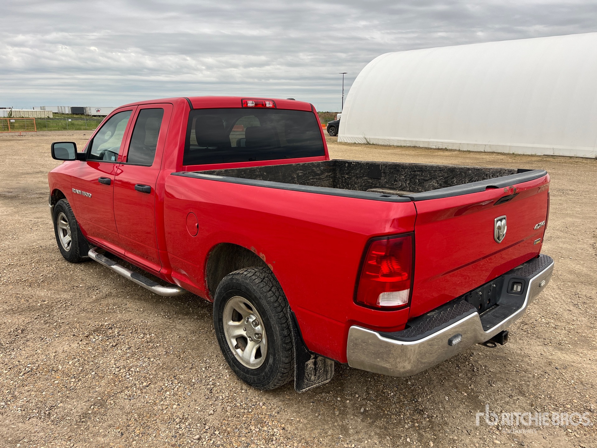 General Appearance with Picture, Left Rear Corner