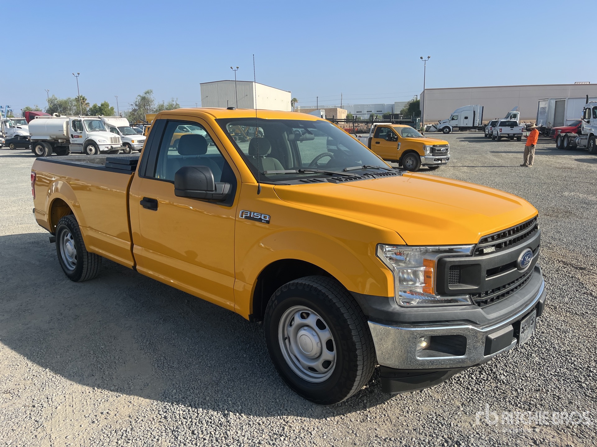General Appearance with Picture, Right Front Corner
