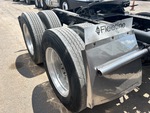 4 Underbody - Truck with 