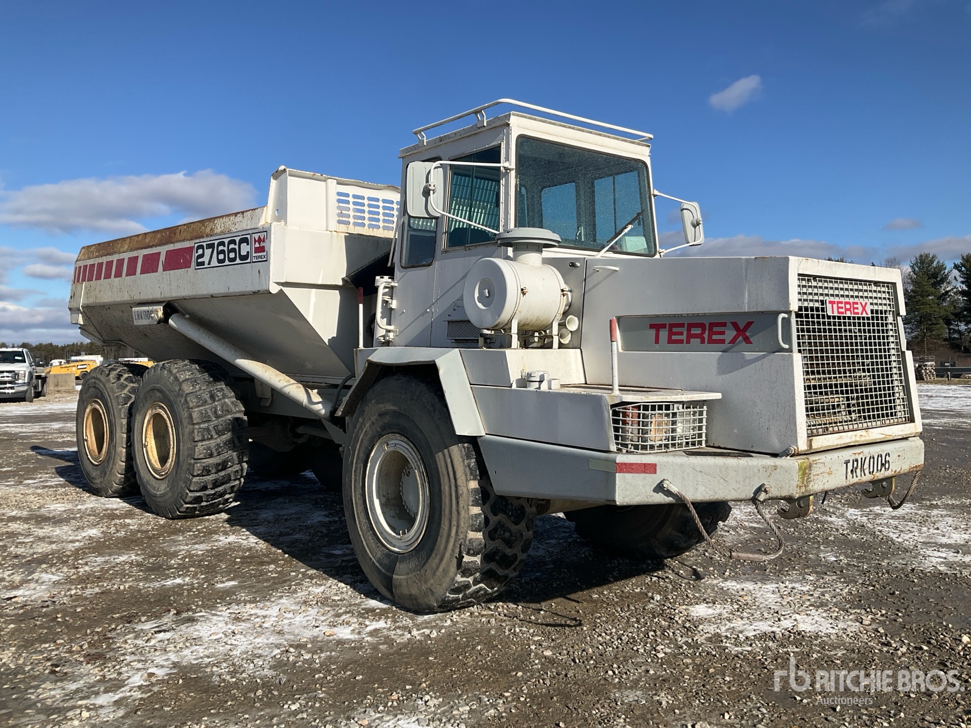 General Appearance with Picture, Right Front Corner