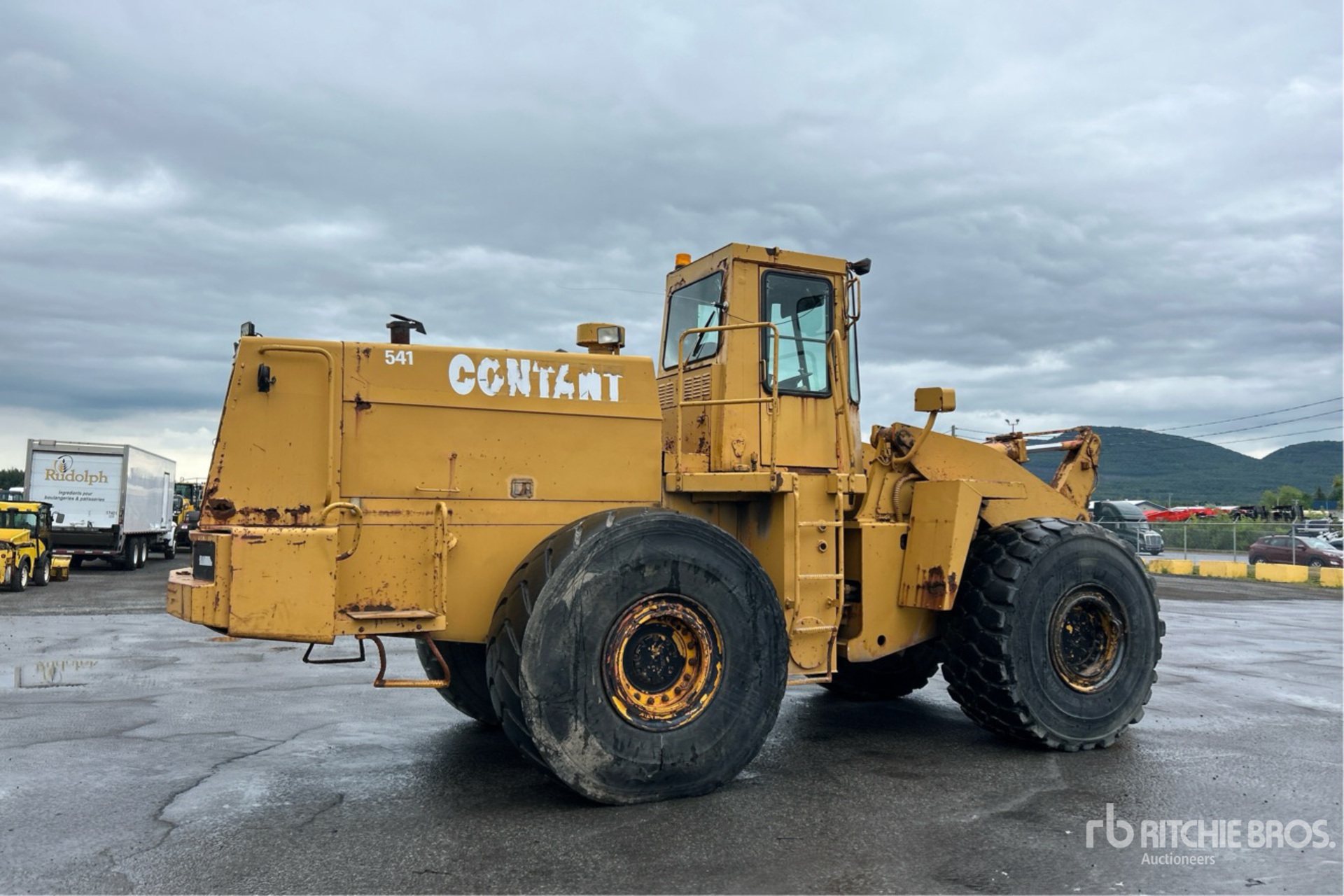 General Appearance with Picture, Right Rear Corner