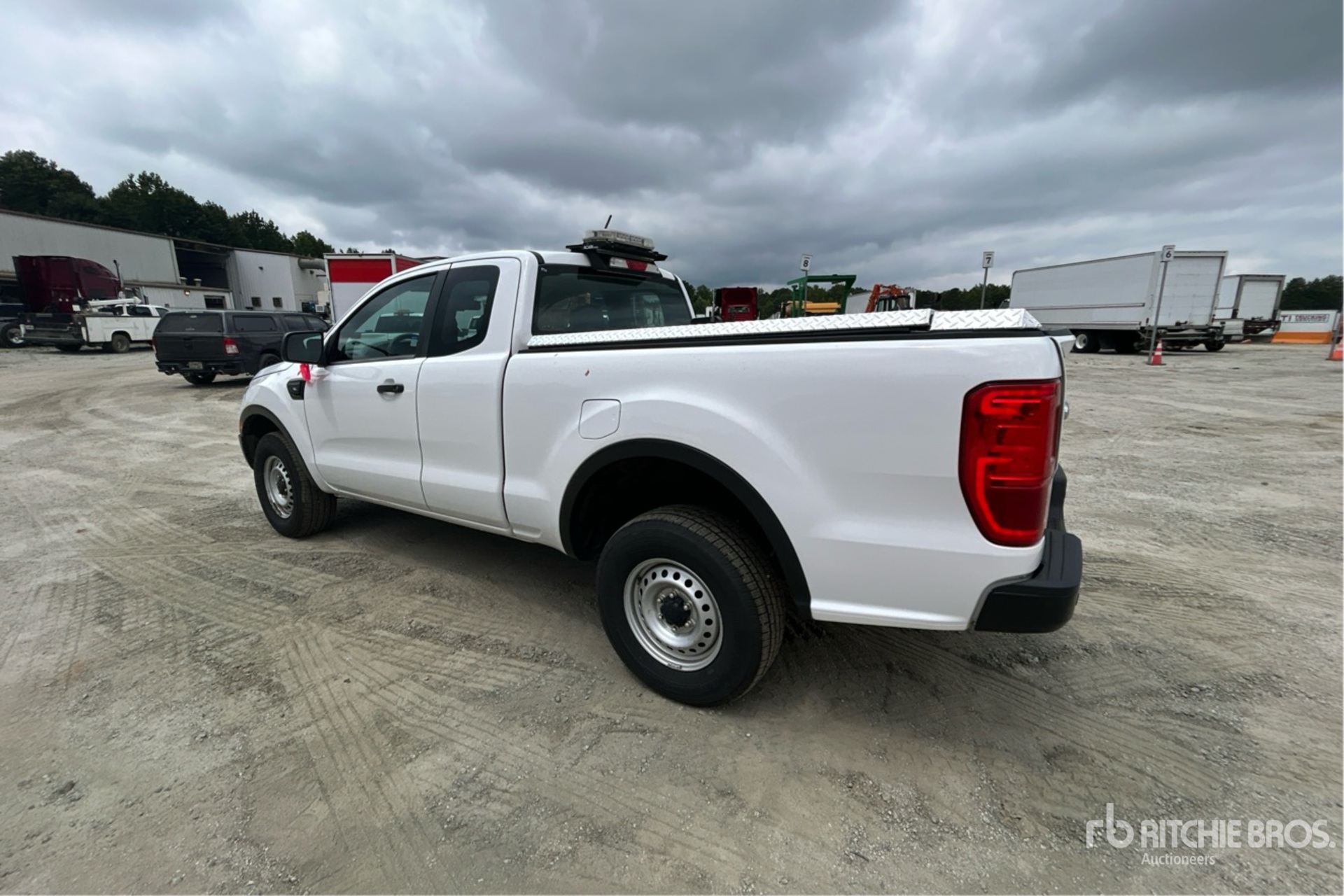 General Appearance with Picture, Left Rear Corner