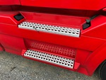 4 Underbody - Truck with 