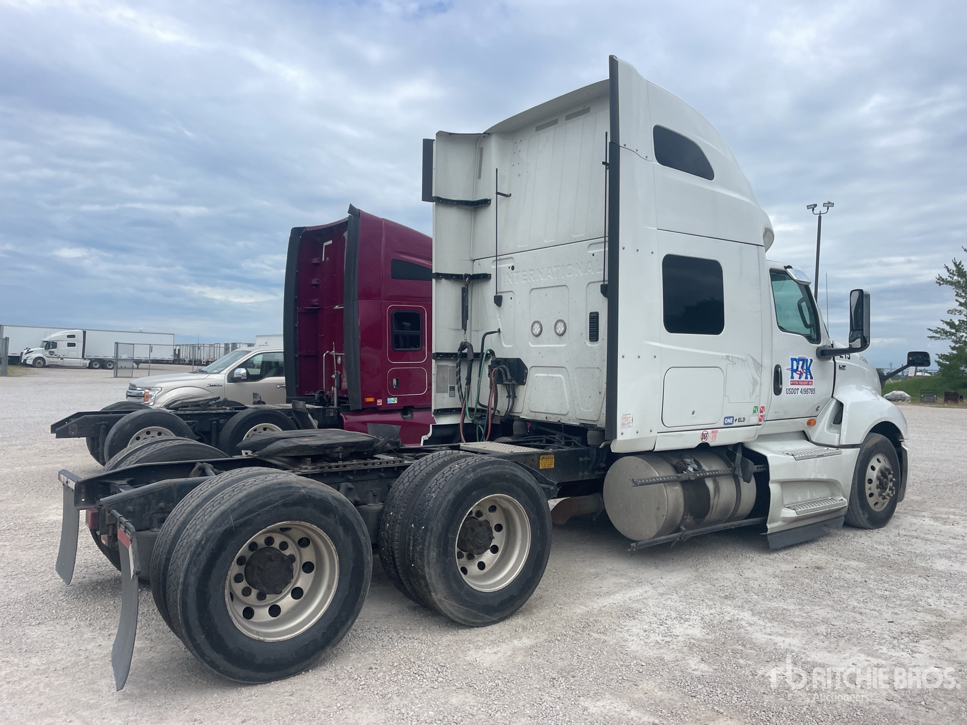 General Appearance with Picture, Right Rear Corner