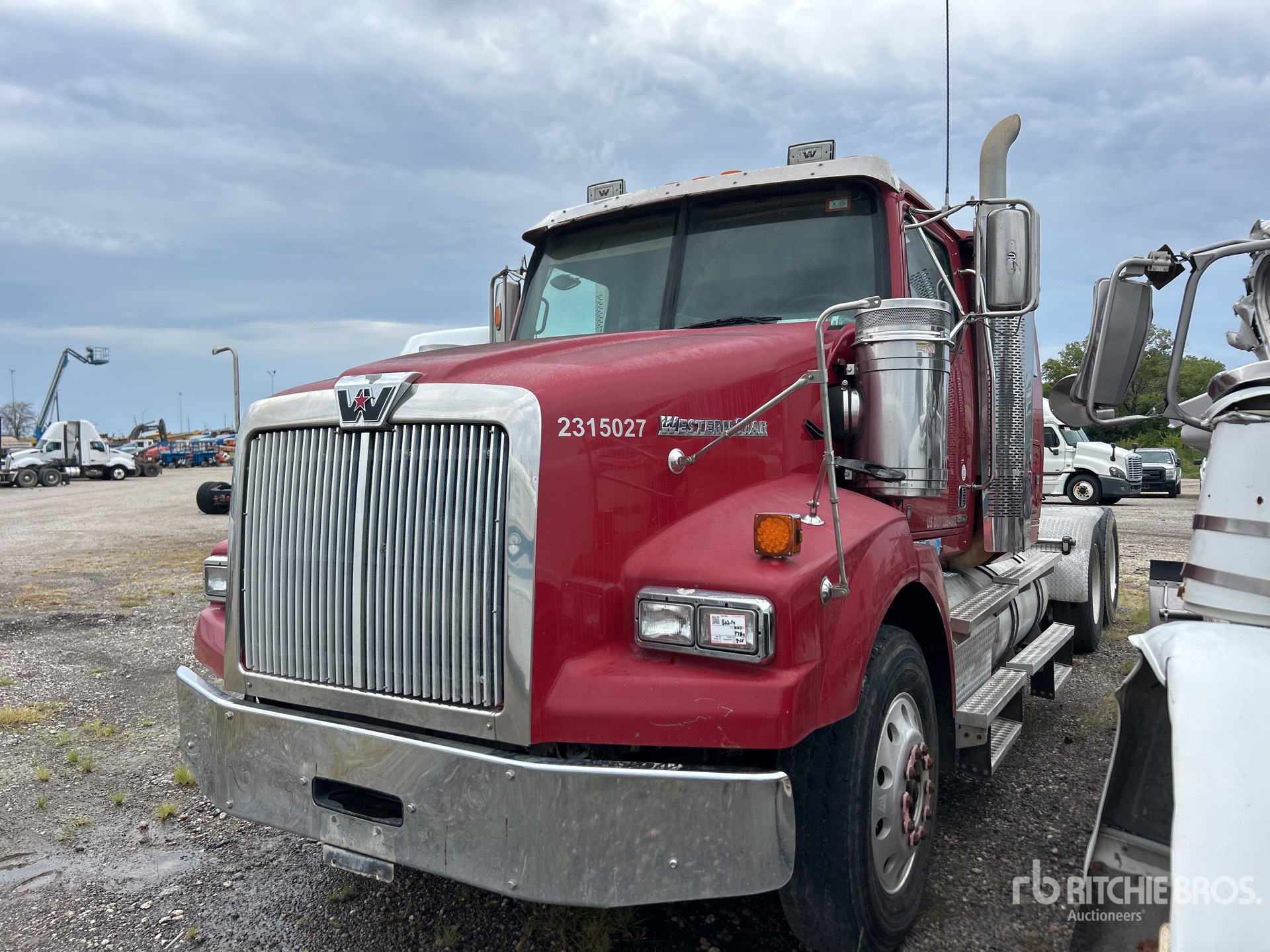 General Appearance with Featured Photo