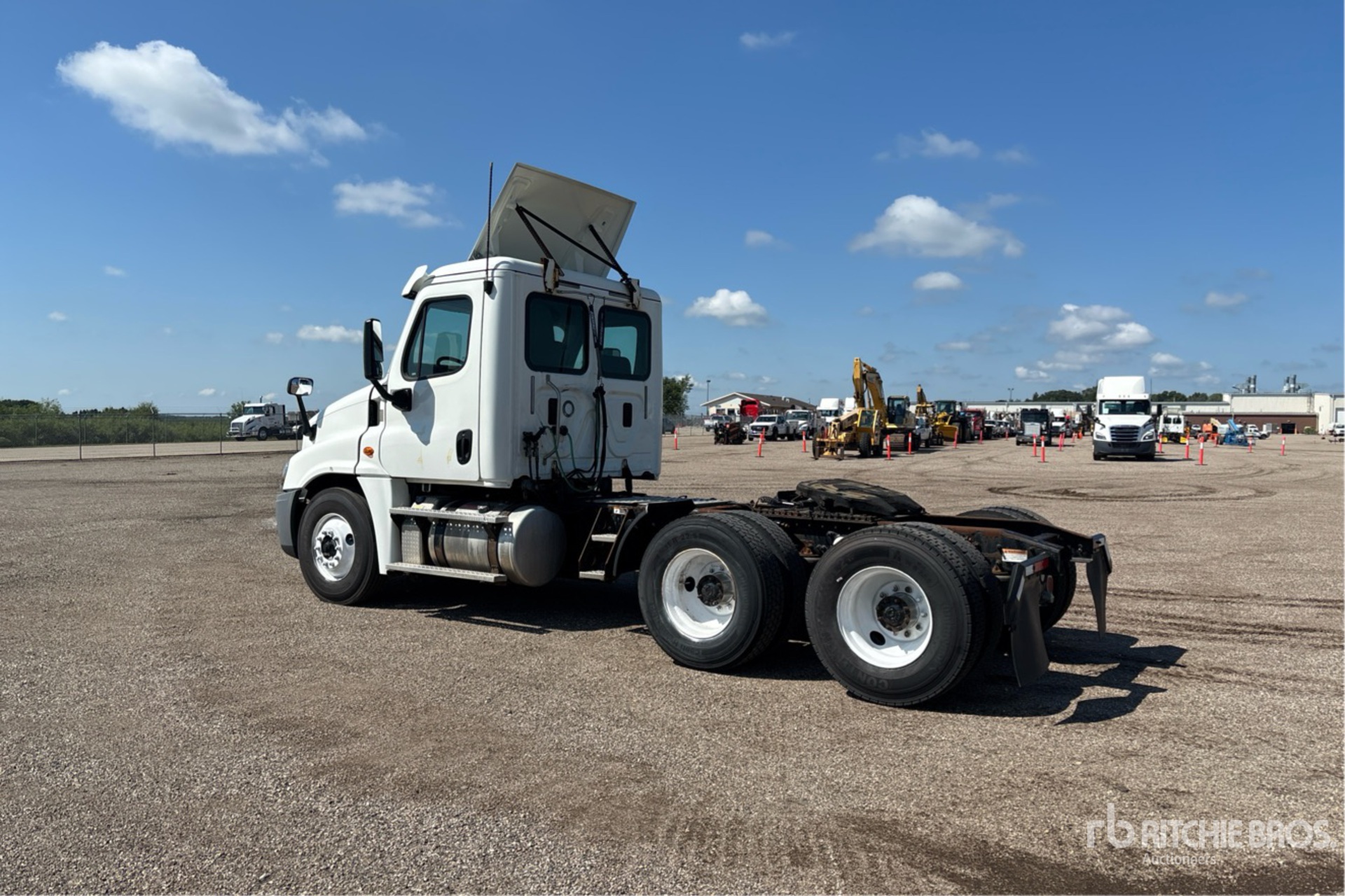 CAMIóN 2017 FREIGHTLINER