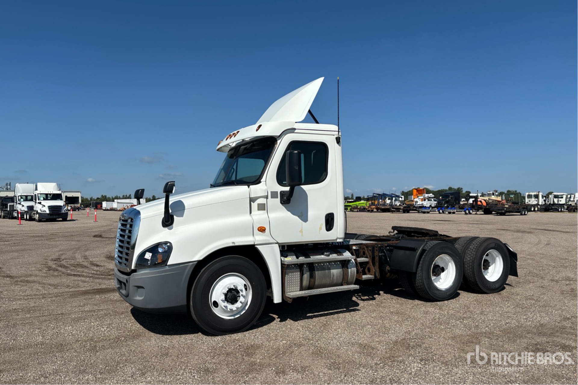 CAMIóN 2017 FREIGHTLINER