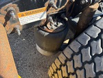 4 Underbody - Truck with 