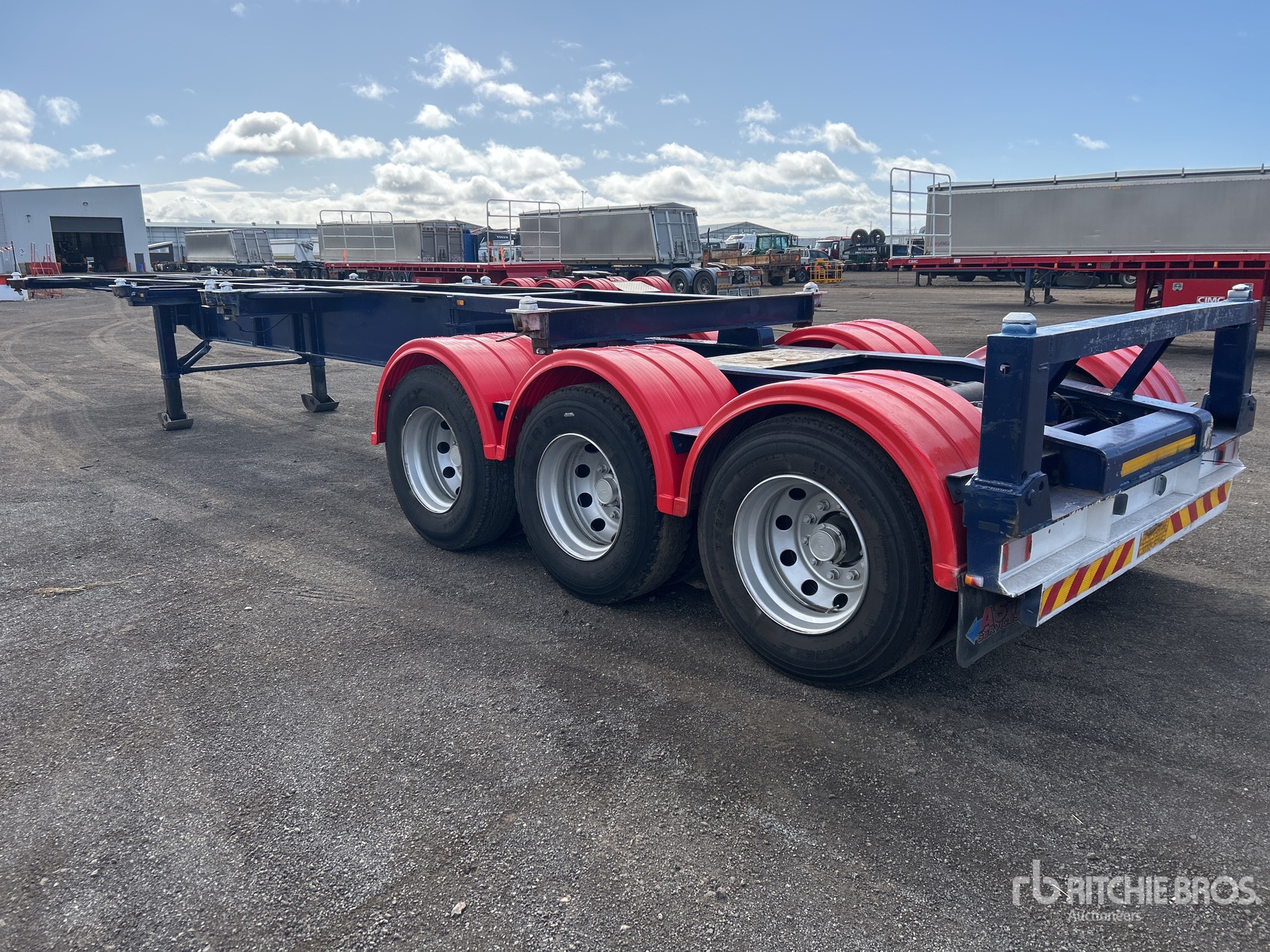 General Appearance with Picture, Right Rear Corner
