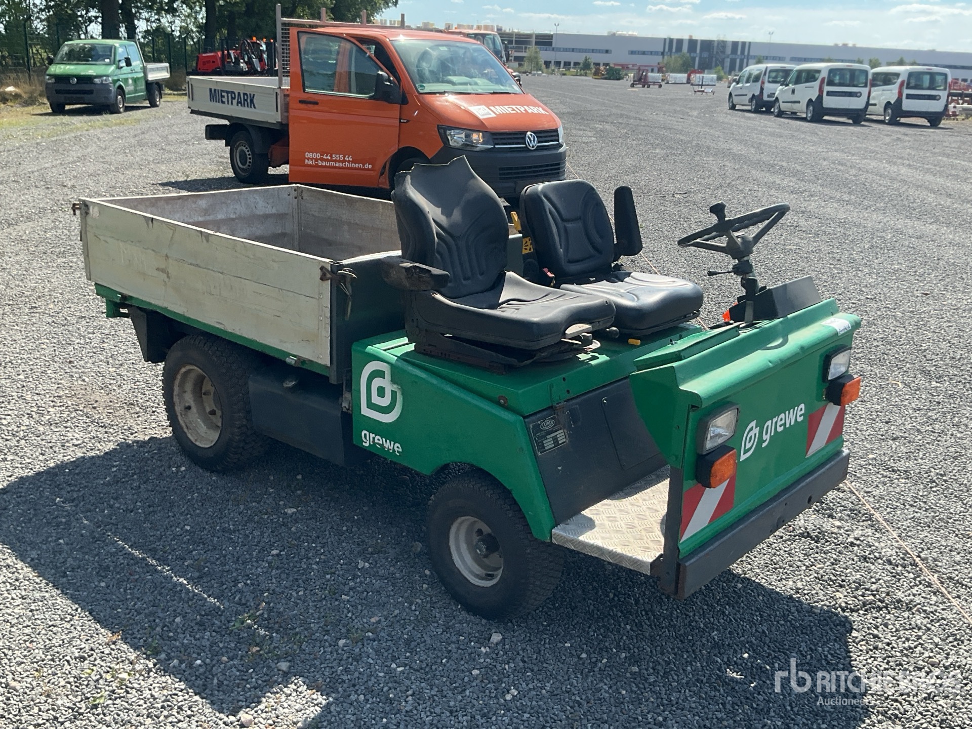General Appearance with Picture, Right Front Corner