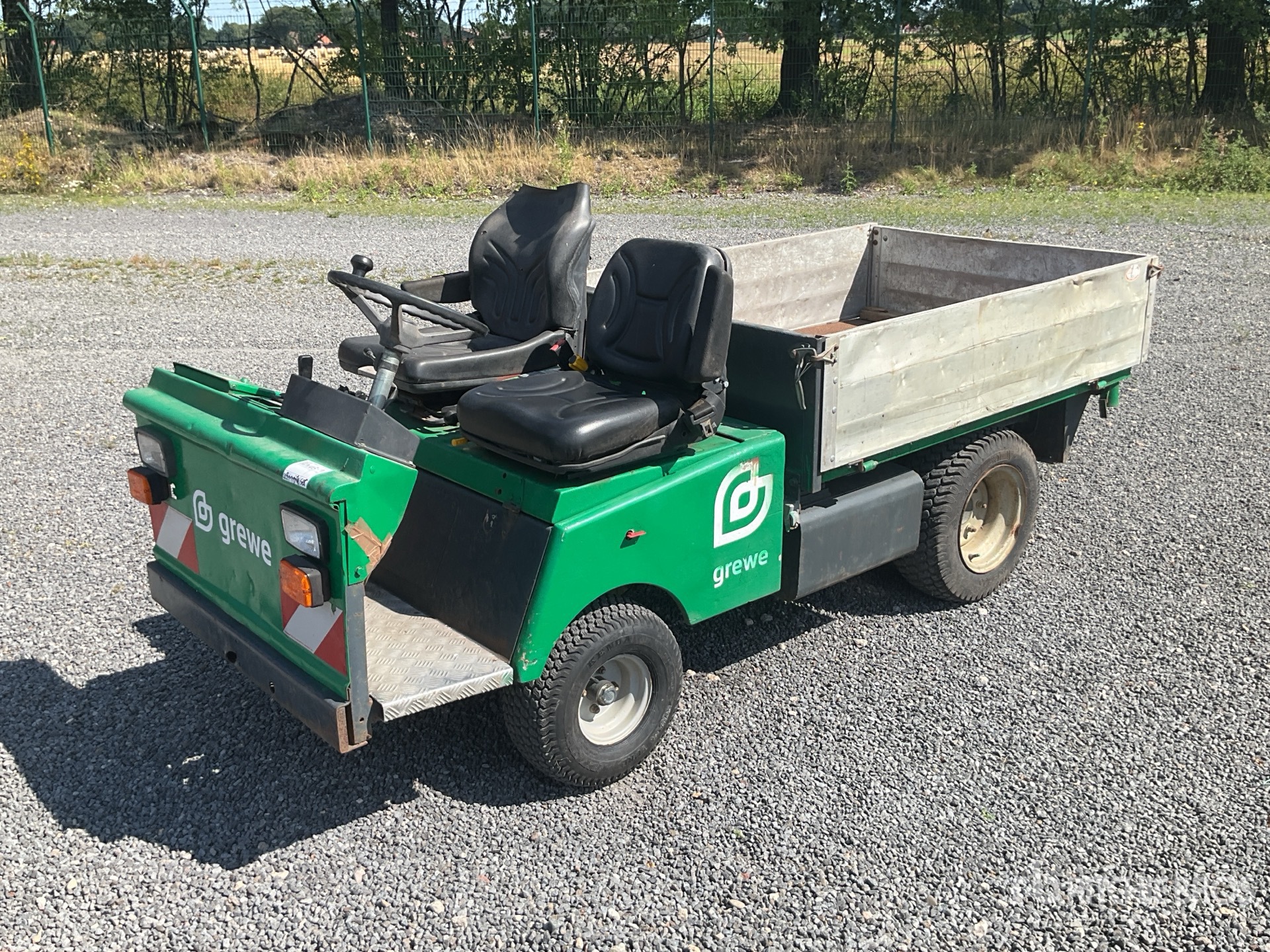 General Appearance with Picture, Left Front Corner