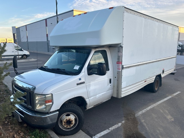 2008 Ford E-350 Cutaway Cargo Van