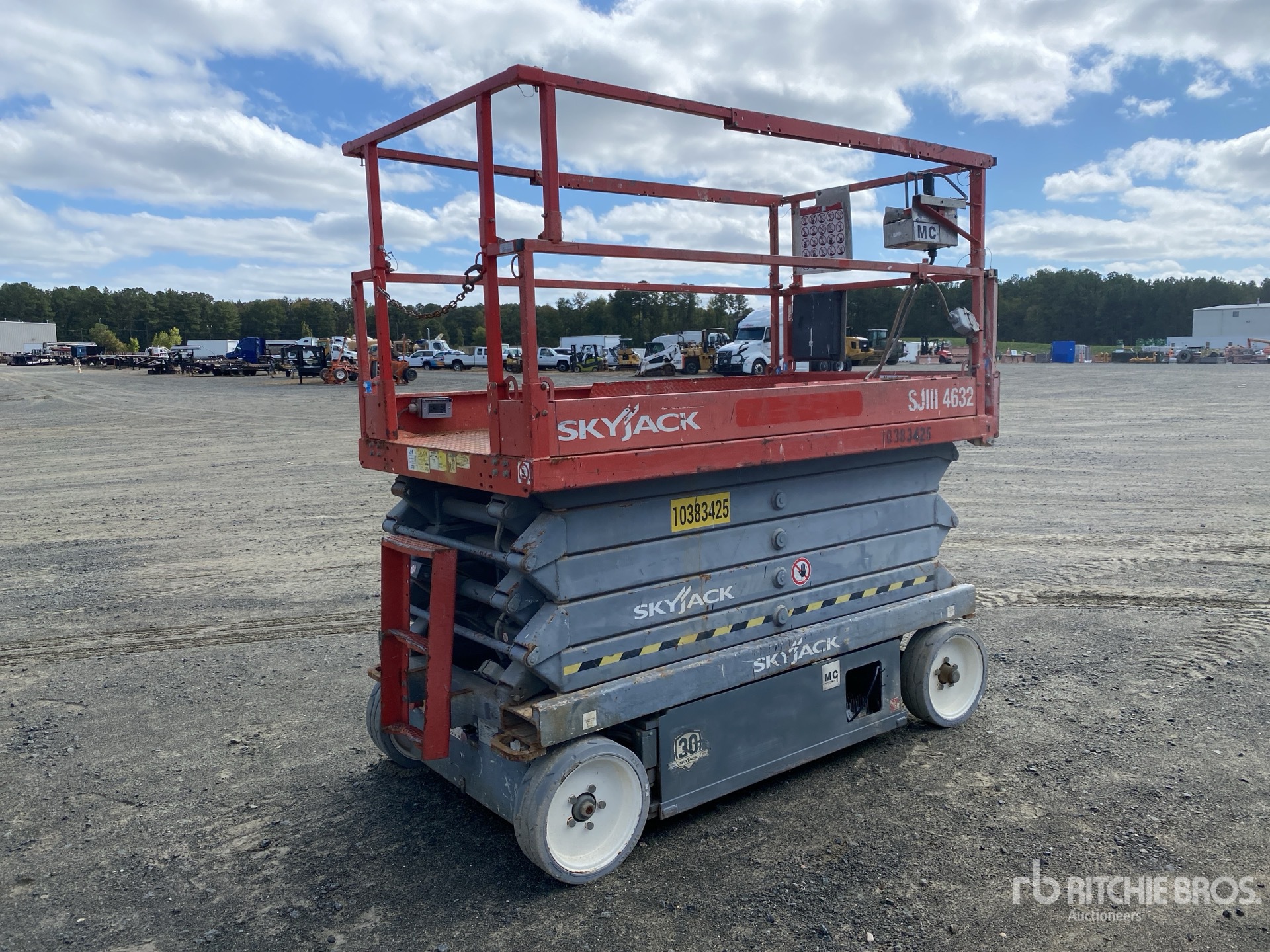 ELEVADOR TIJERA 2015 SKYJACK SJIII4632