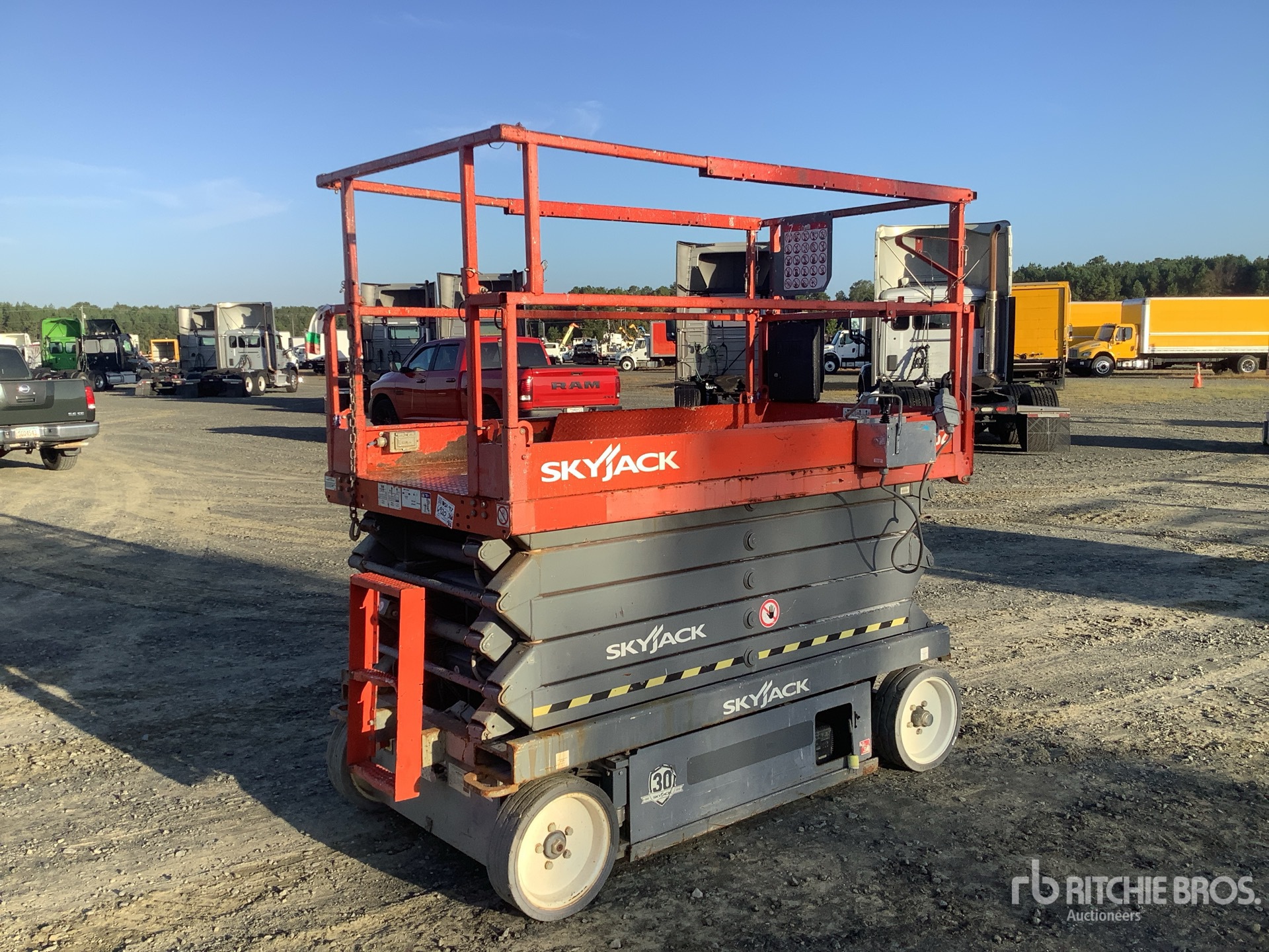 ELEVADOR TIJERA 2015 SKYJACK SJIII4632