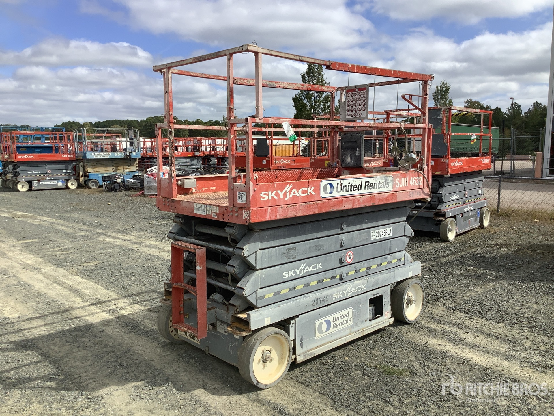 ELEVADOR TIJERA 2015 SKYJACK SJIII4632