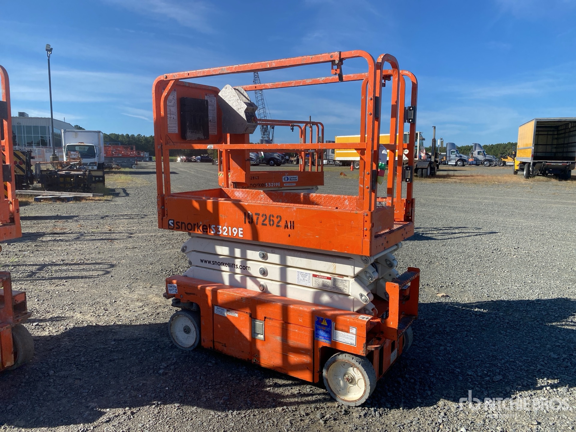 ELEVADOR TIJERA 2017 SNORKEL S3219E