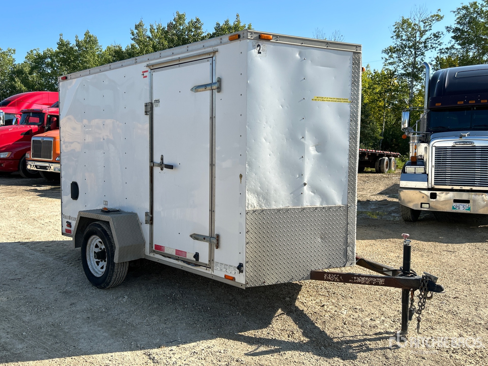 General Appearance with Picture, Right Front Corner
