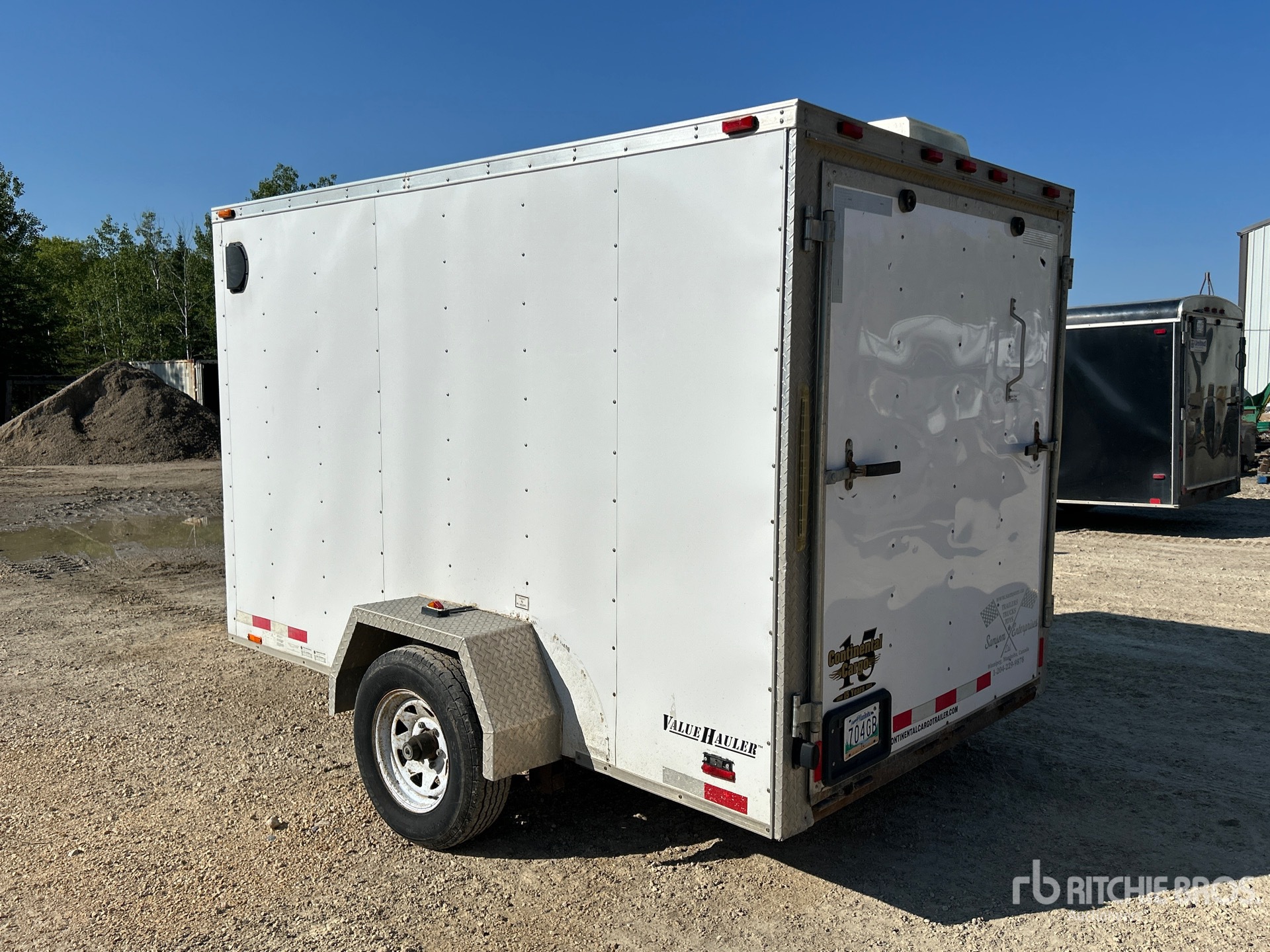 General Appearance with Picture, Left Rear Corner