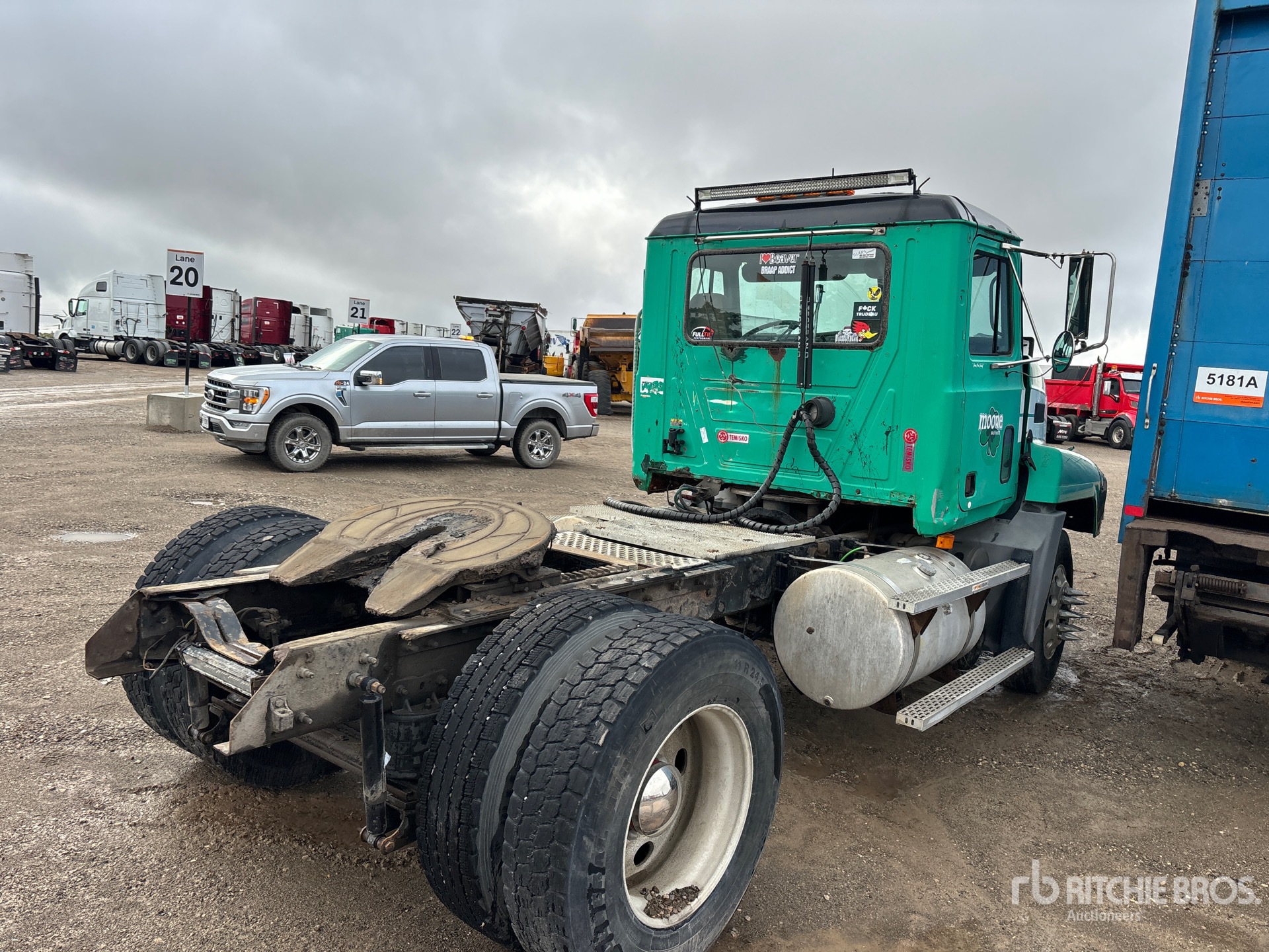 General Appearance with Picture, Right Rear Corner
