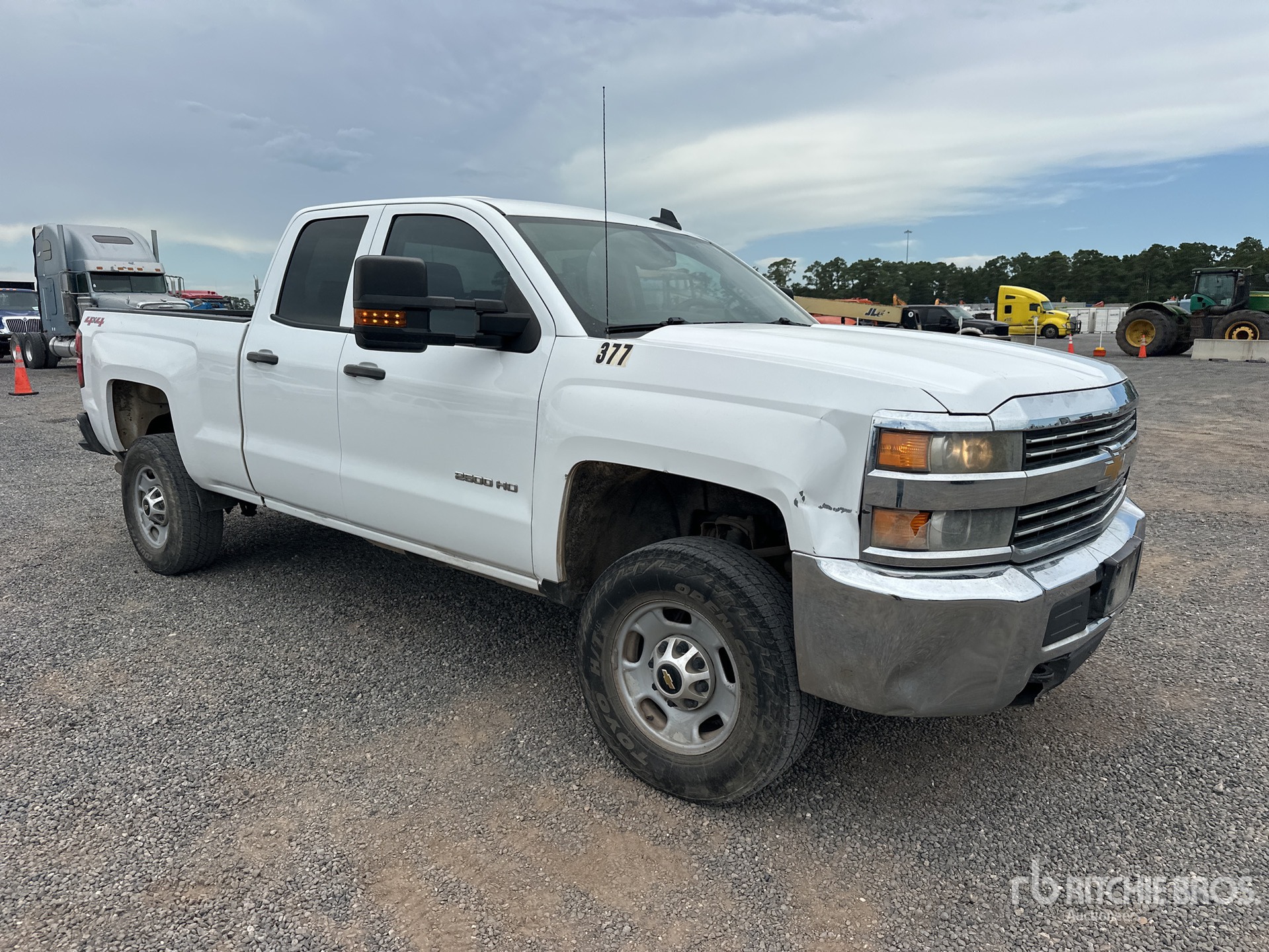 General Appearance with Picture, Right Front Corner