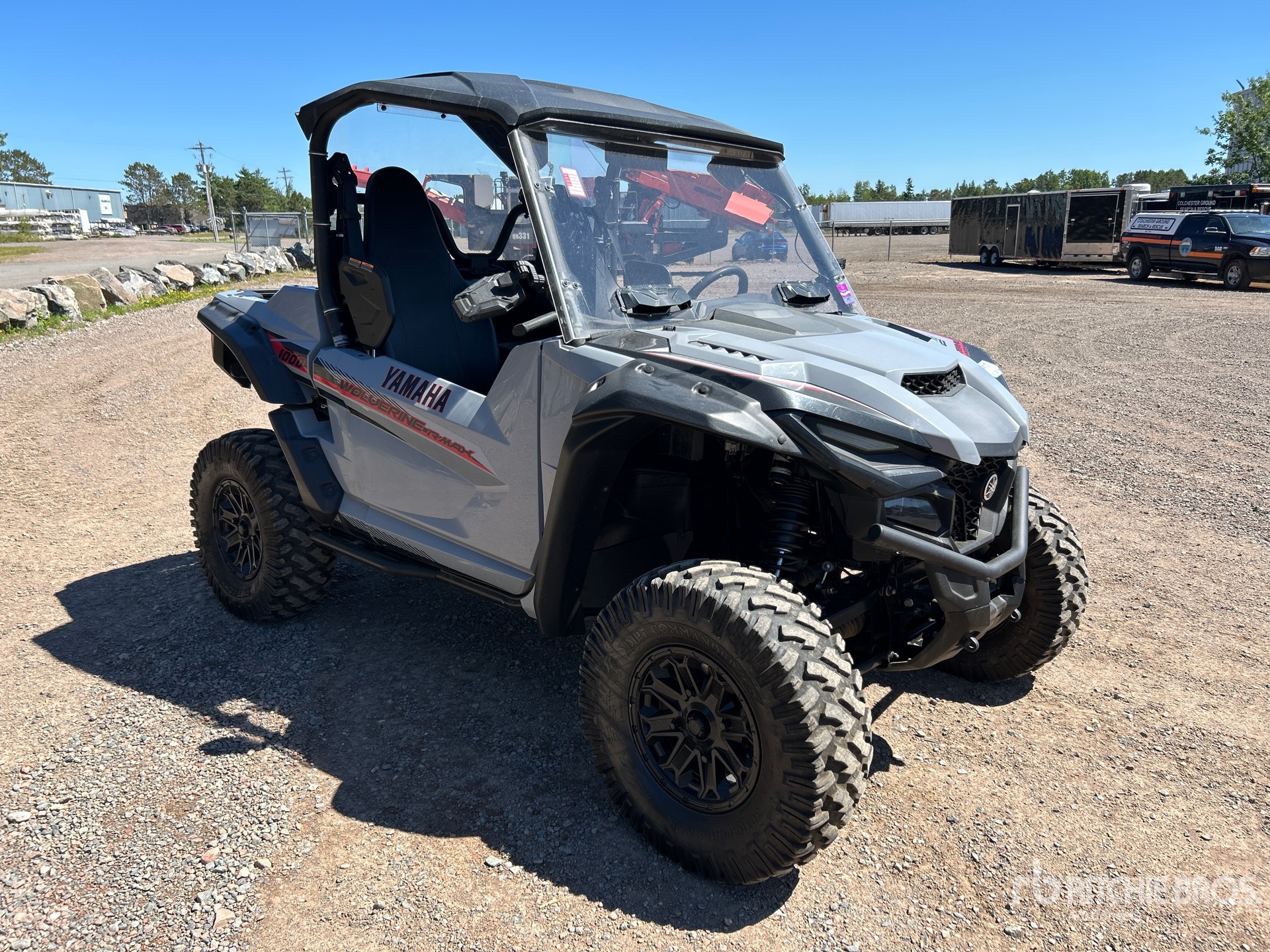 General Appearance with Picture, Right Front Corner
