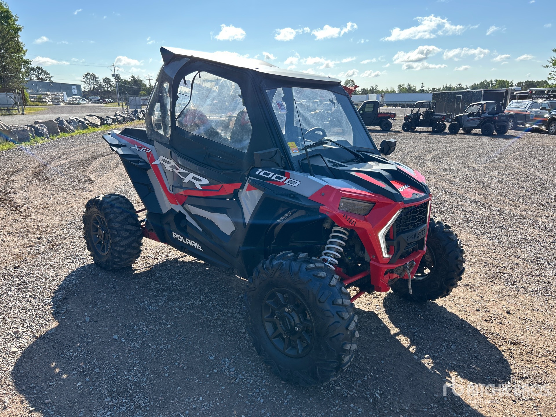 General Appearance with Picture, Right Front Corner