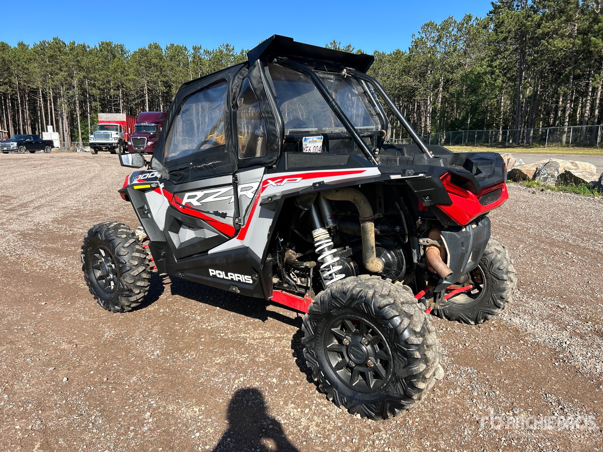 General Appearance with Picture, Left Rear Corner