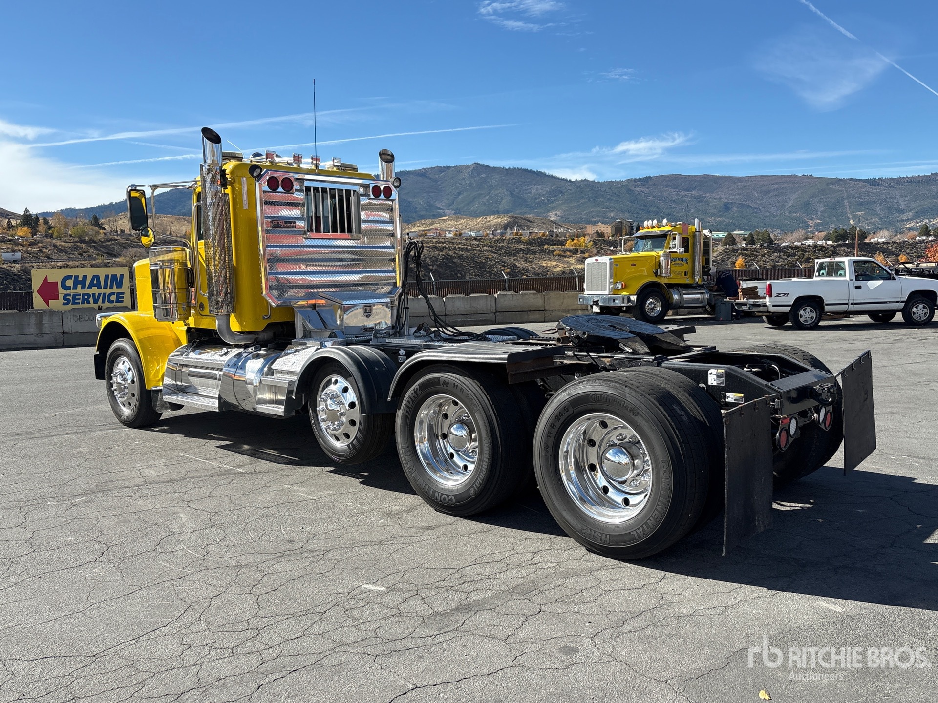 General Appearance with Picture, Left Rear Corner