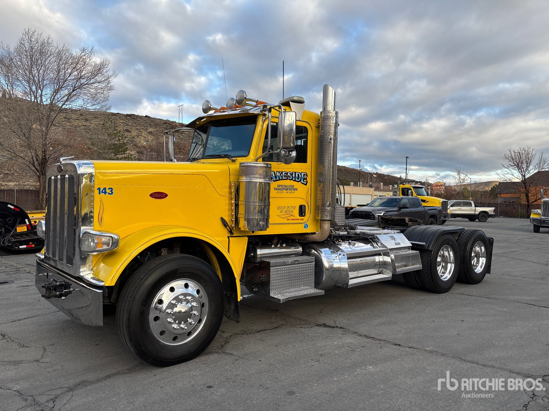 General Appearance with Picture, Left Front Corner