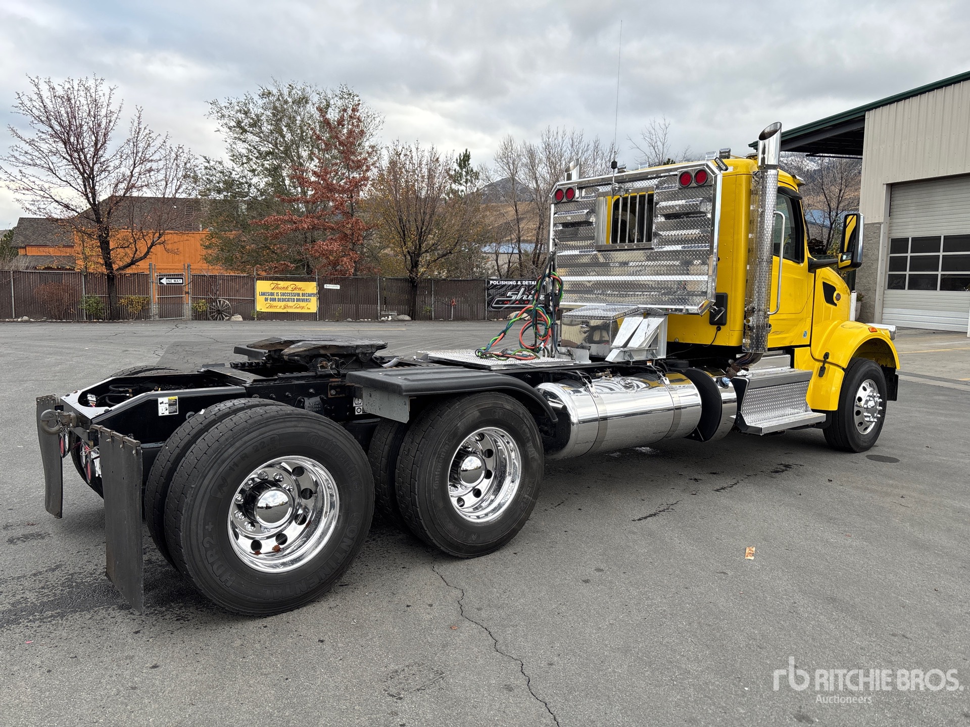 General Appearance with Picture, Right Rear Corner