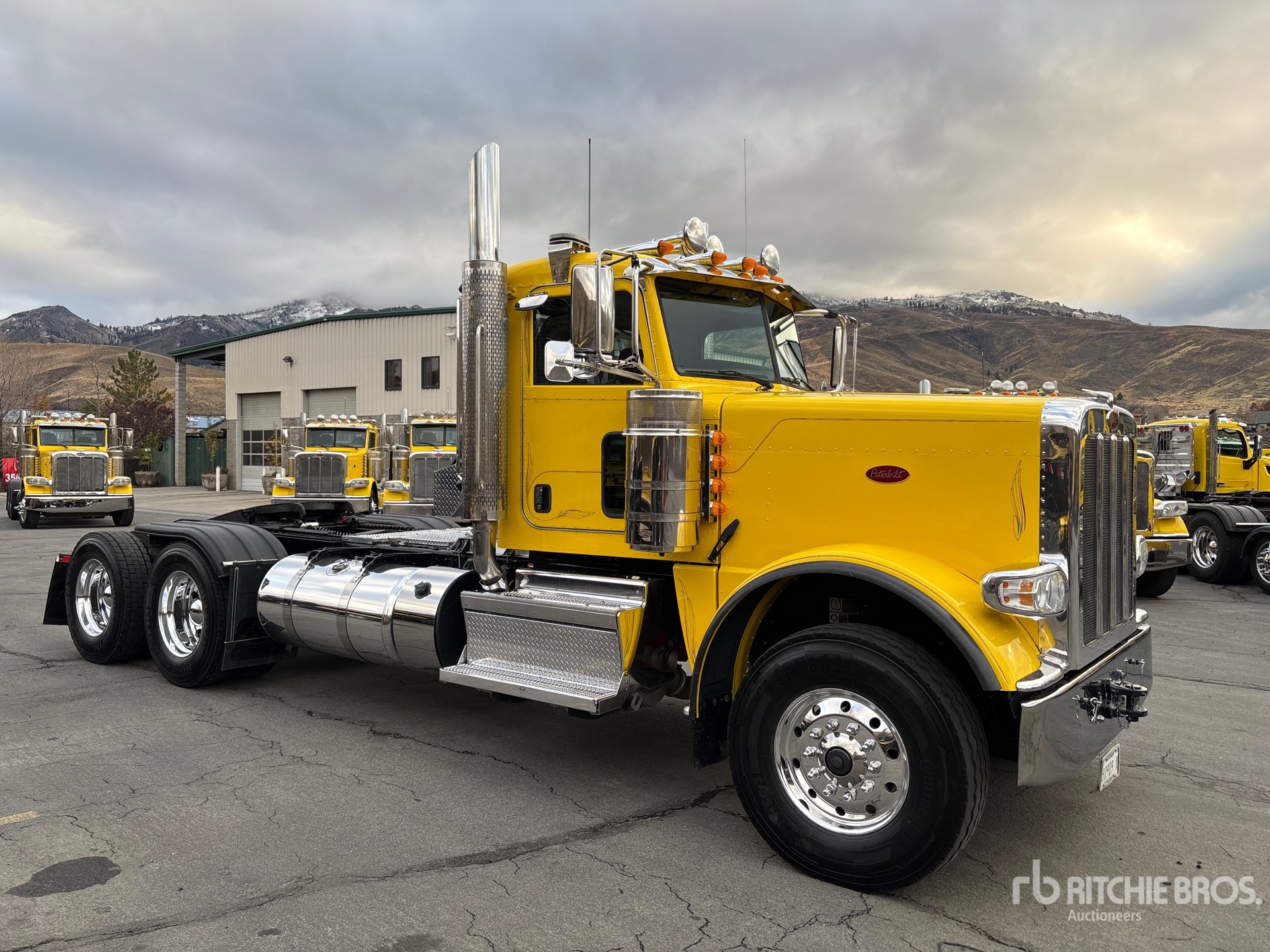 General Appearance with Picture, Right Front Corner