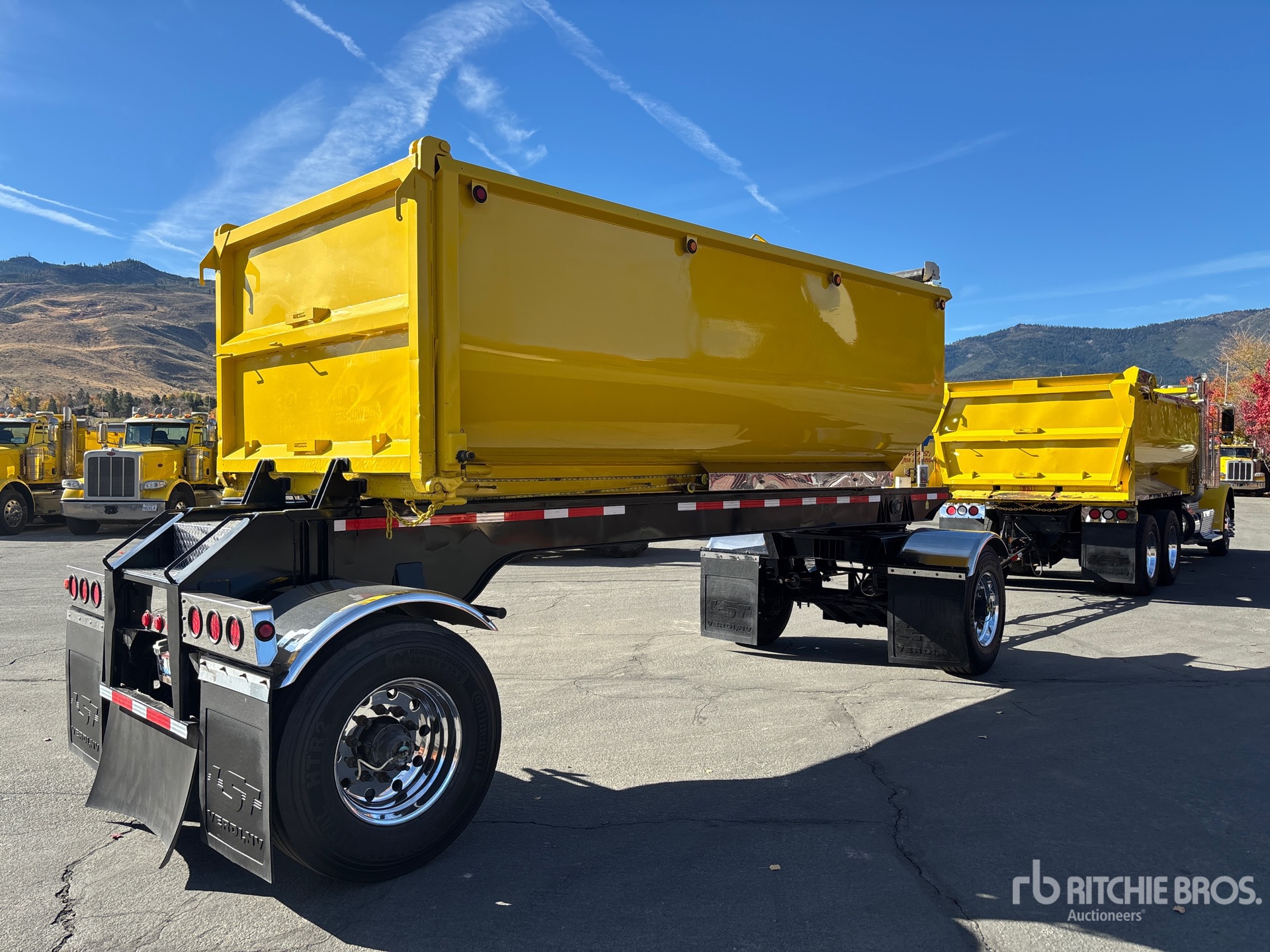 General Appearance with Bild, Ecke hinten rechts