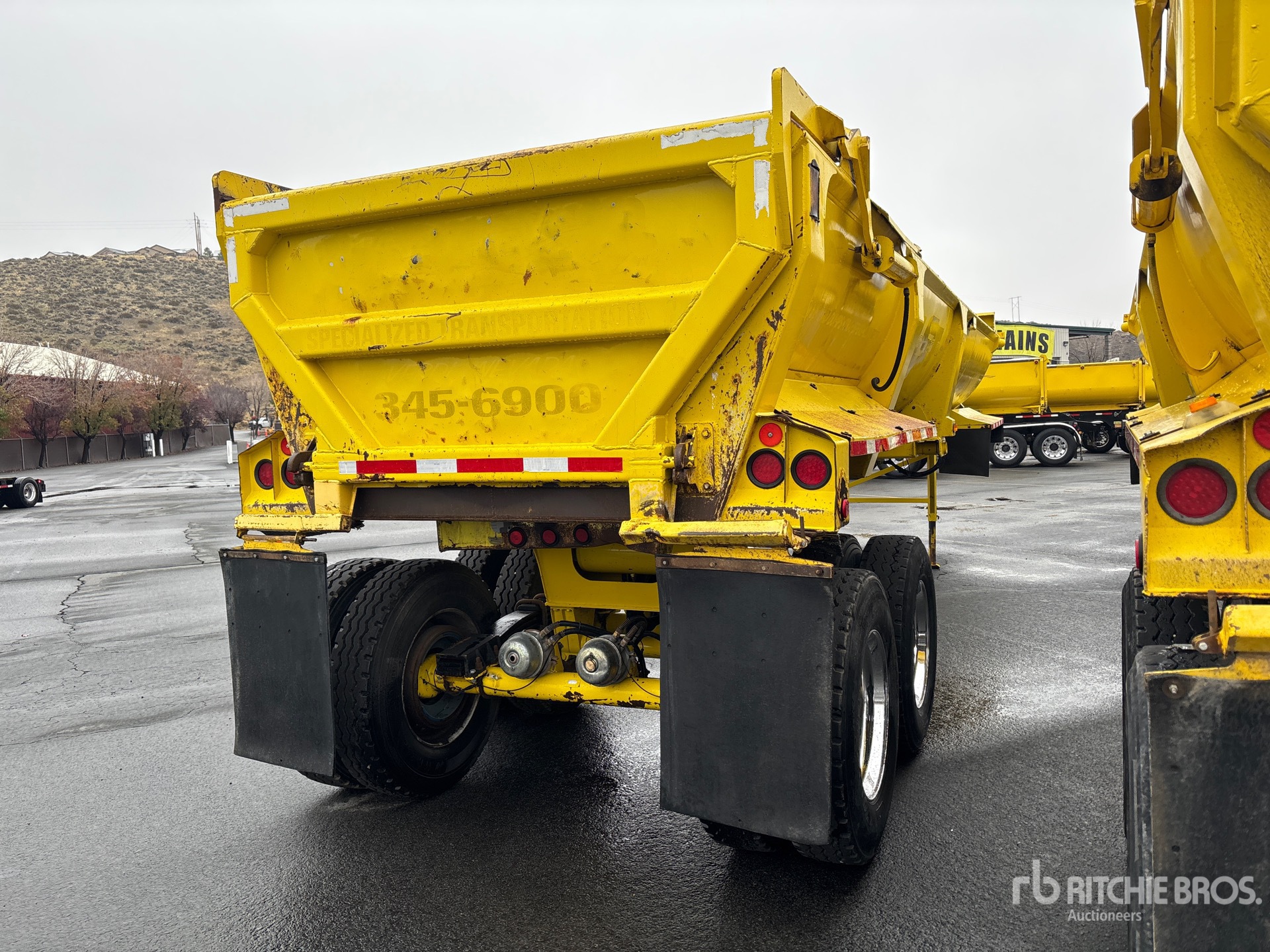 General Appearance with Image, coin arrière droit