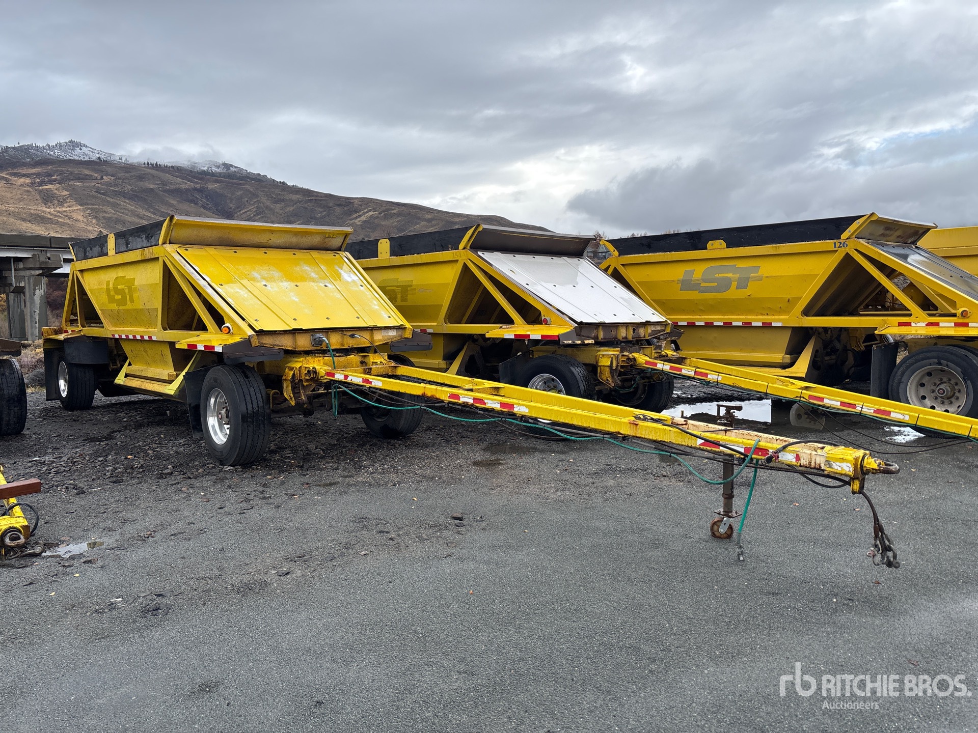 General Appearance with Image, coin avant droit