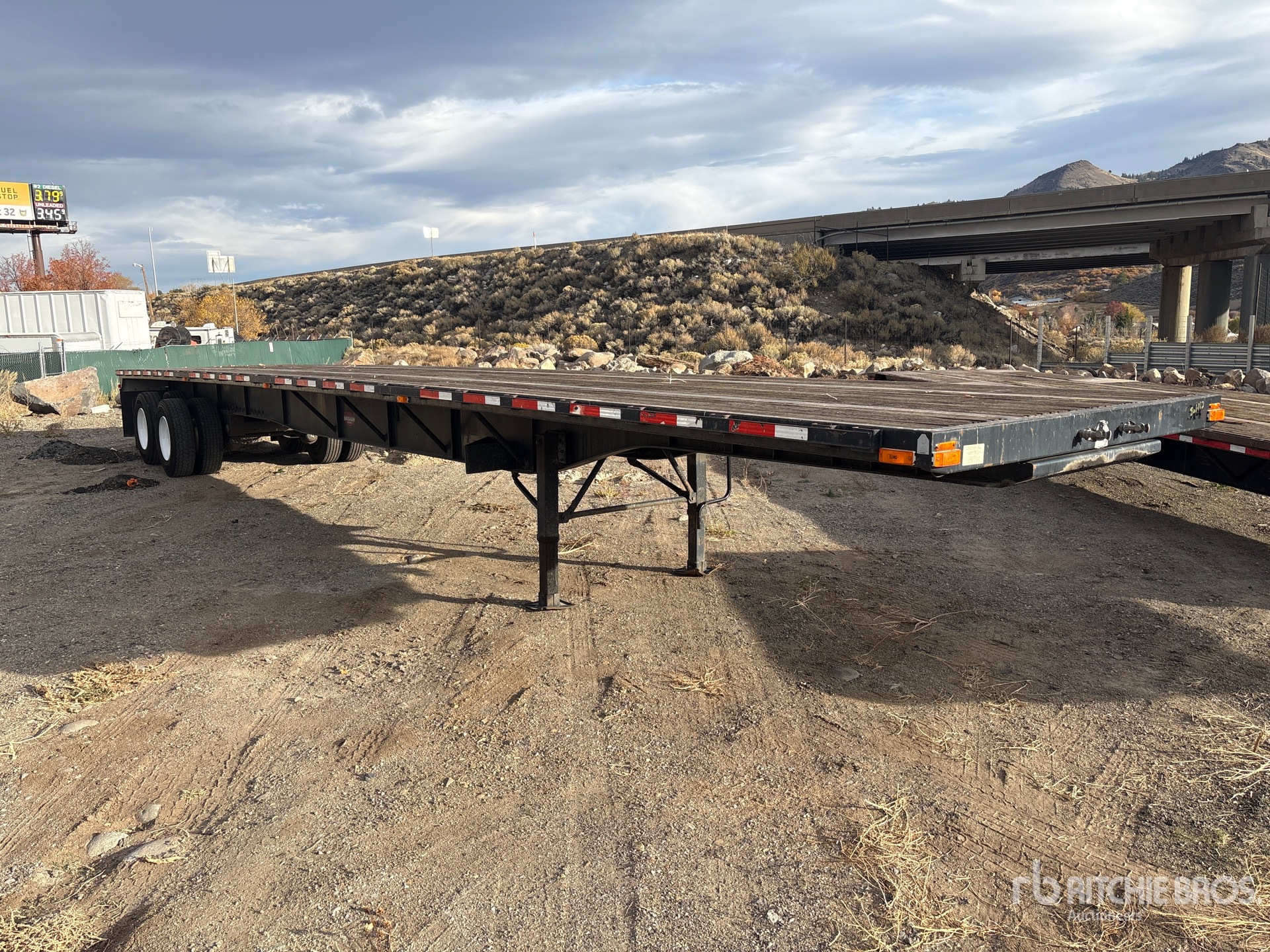 General Appearance with Featured Photo