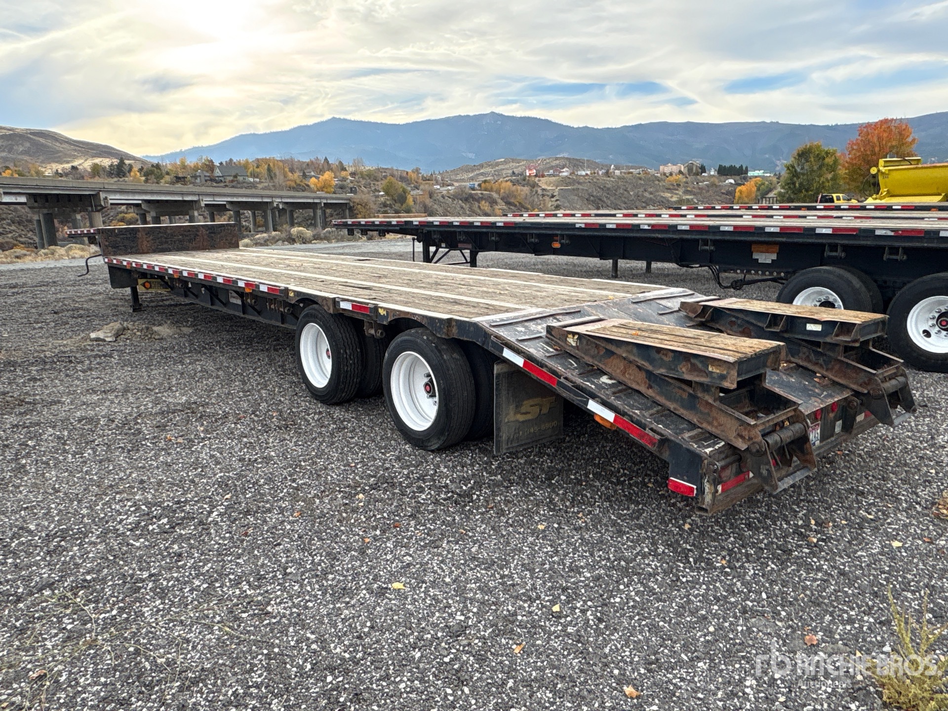 General Appearance with Imagen: esquina trasera izquierda