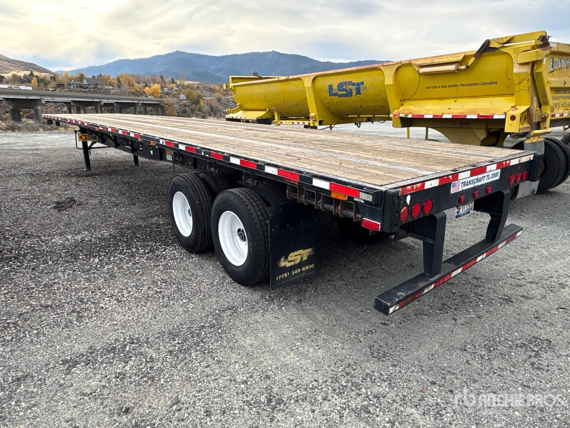 General Appearance with Zdjęcie, lewy dolny róg