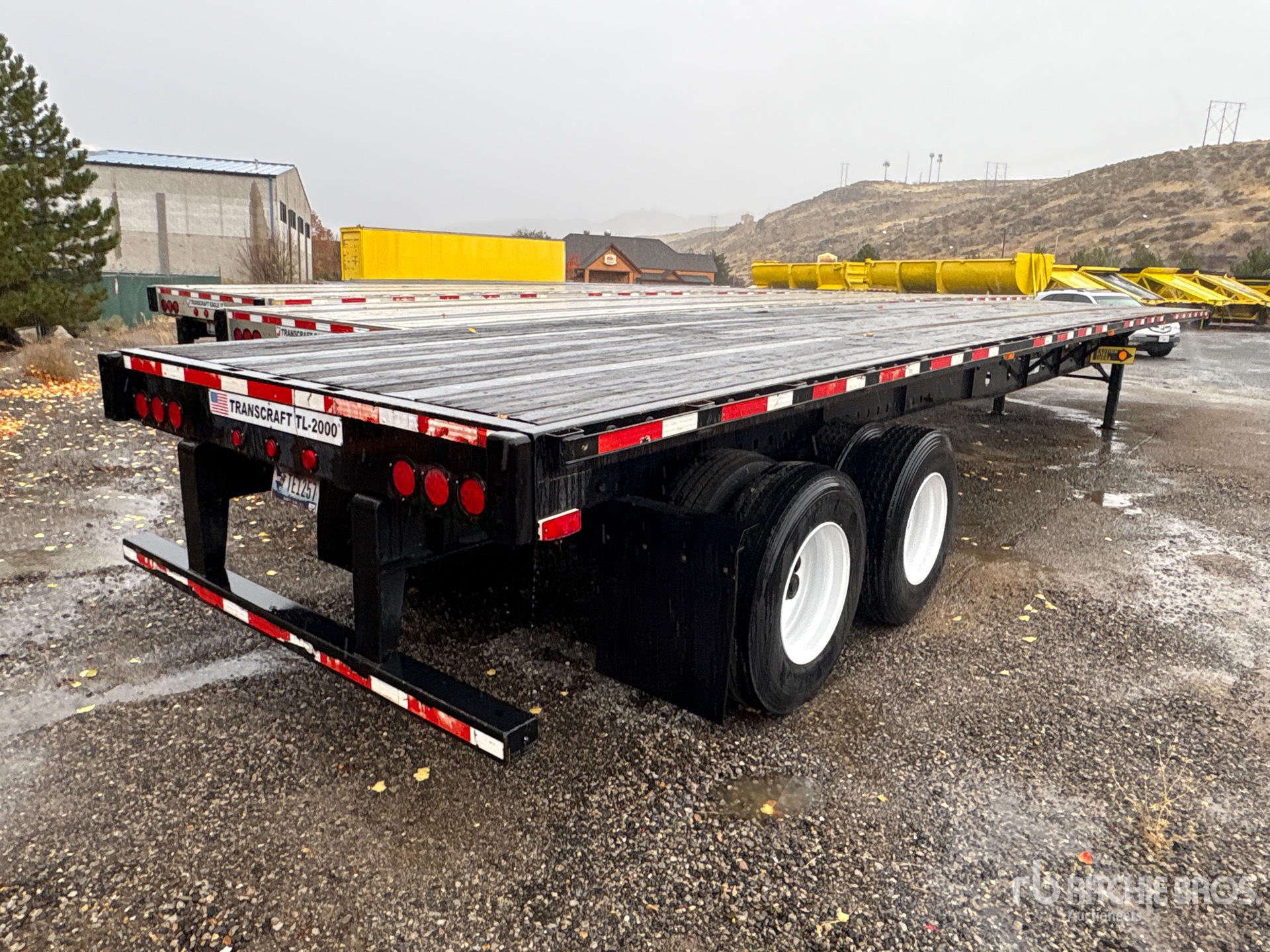 Aspect général with Image, coin arrière droit