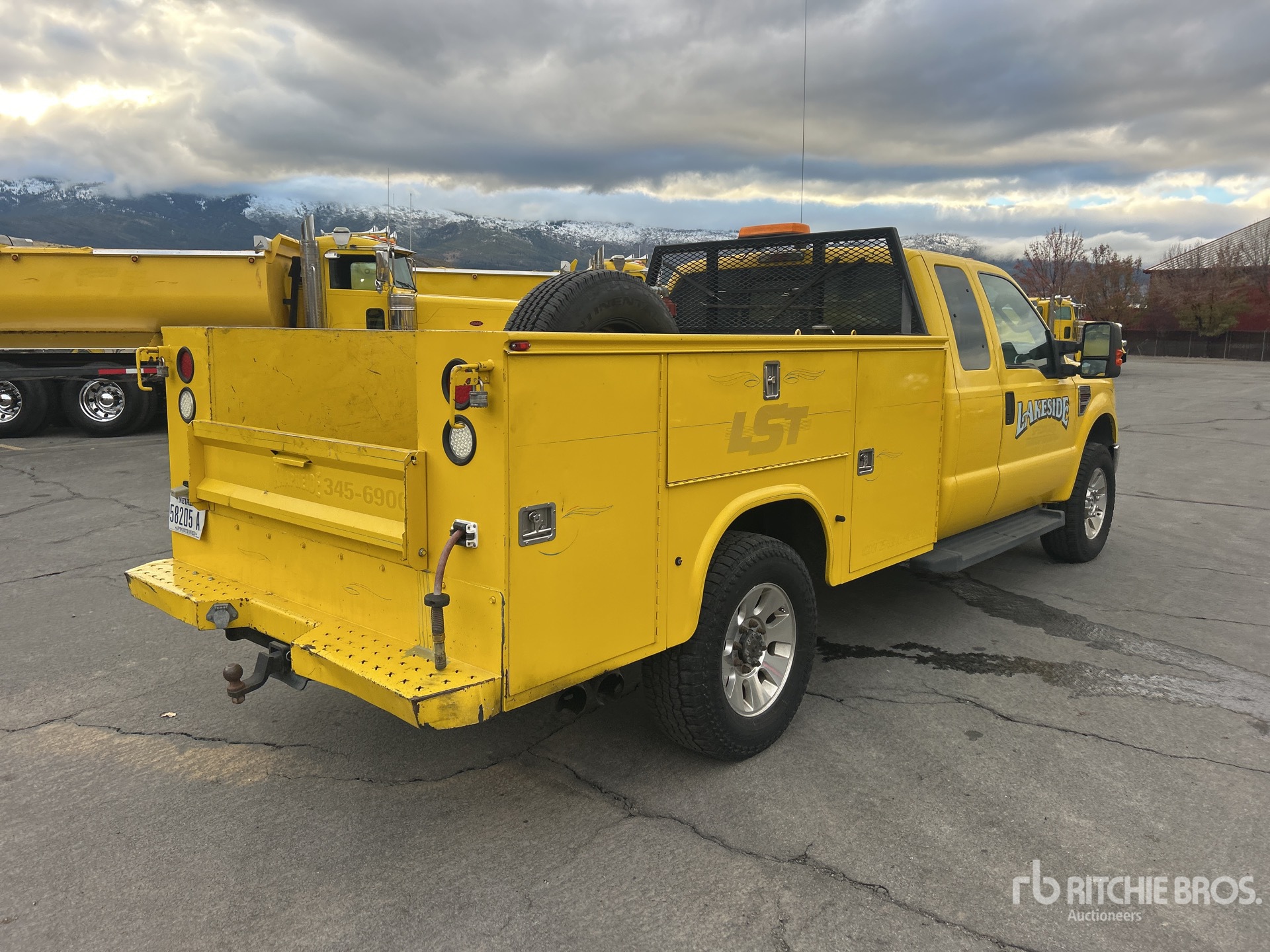 General Appearance with Picture, Right Rear Corner