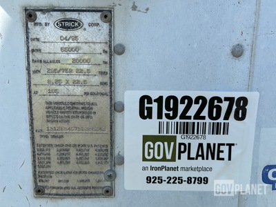 1995 Strick T/A Van Trailer